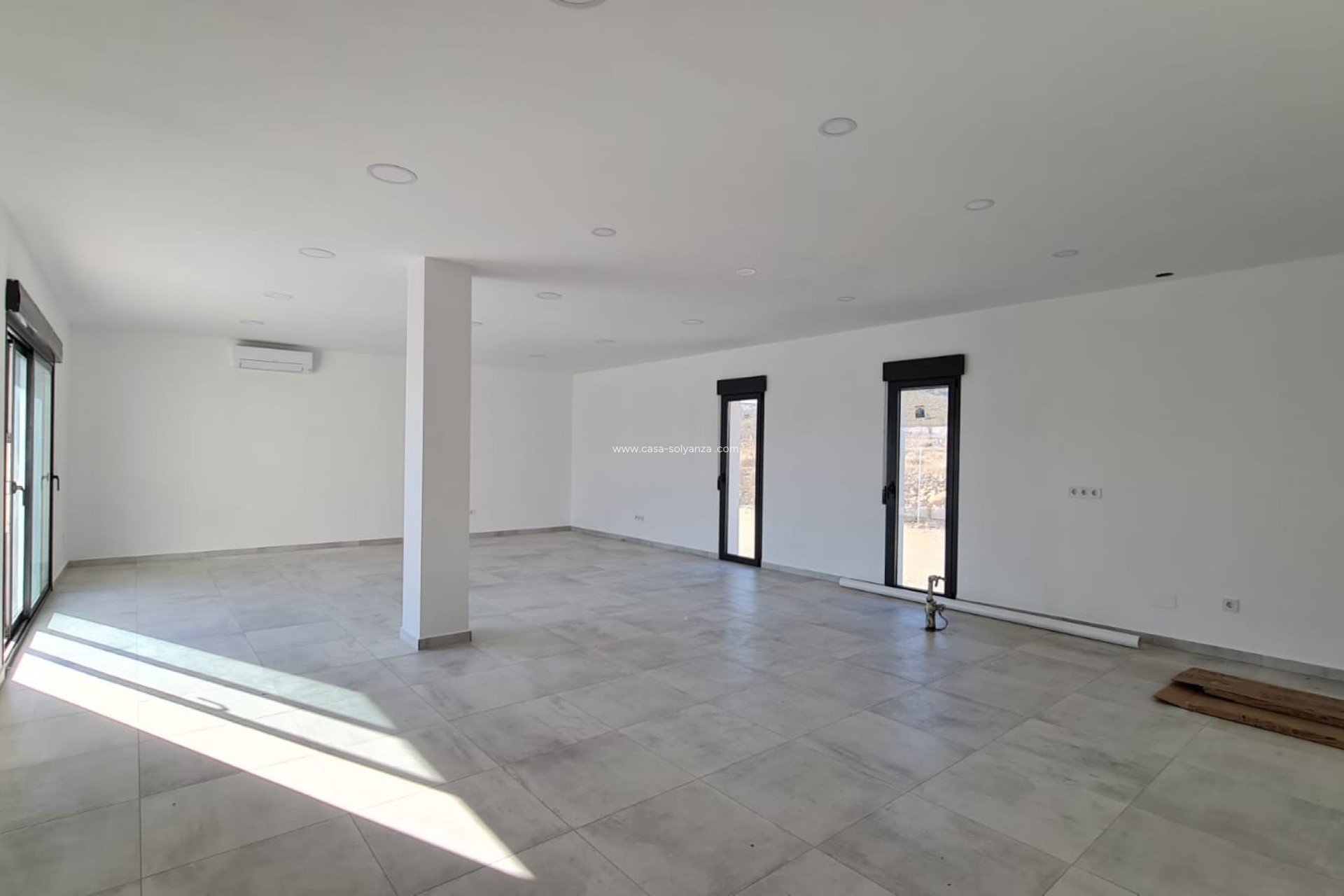 Resale - Villa - Pinoso - Inland