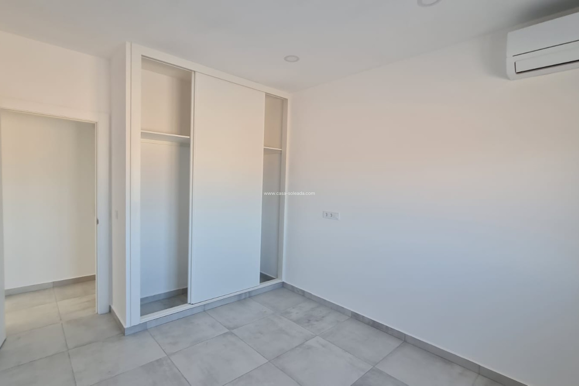 Resale - Villa - Pinoso - Inland