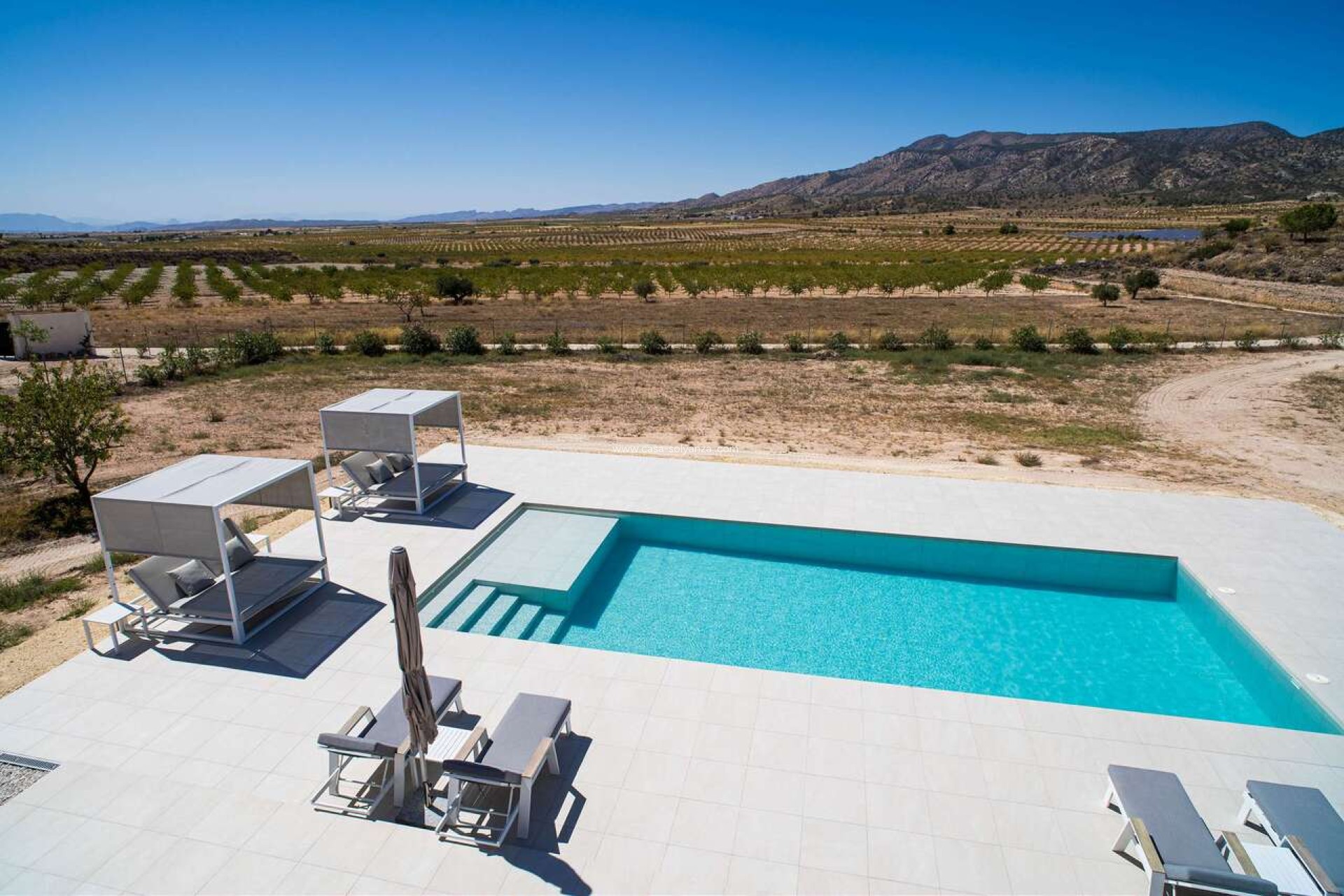 Resale - Villa - Pinoso - Inland