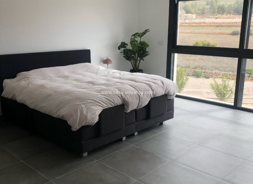 Resale - Villa - Pinoso - Inland