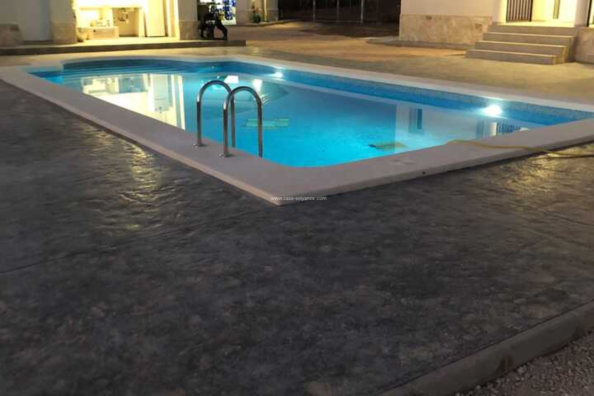 Resale - Villa - Pinoso - Inland