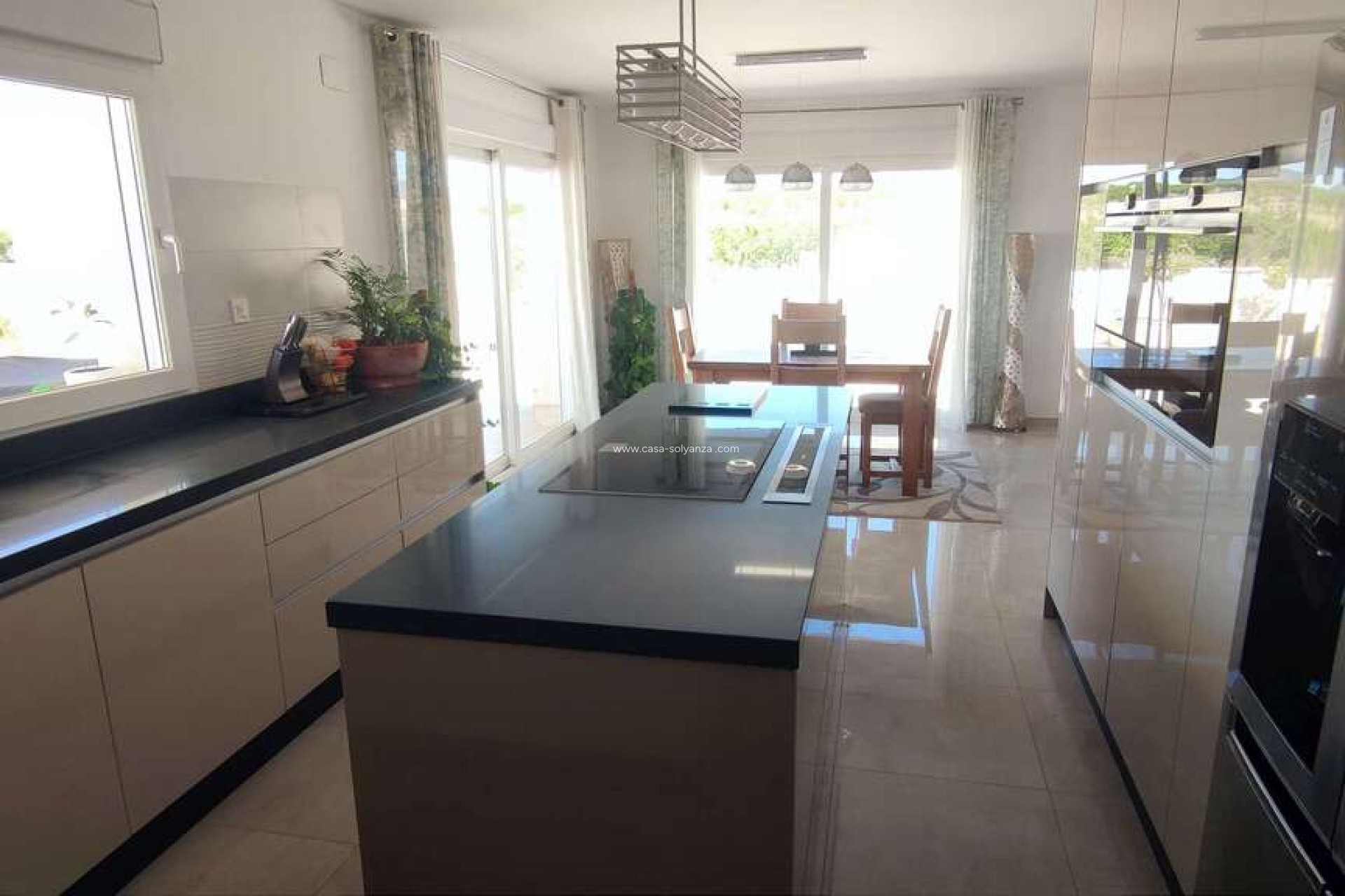 Resale - Villa - Pinoso - Inland
