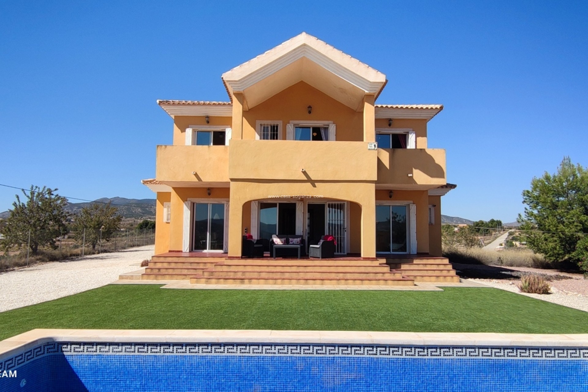Resale - Villa - Pinoso