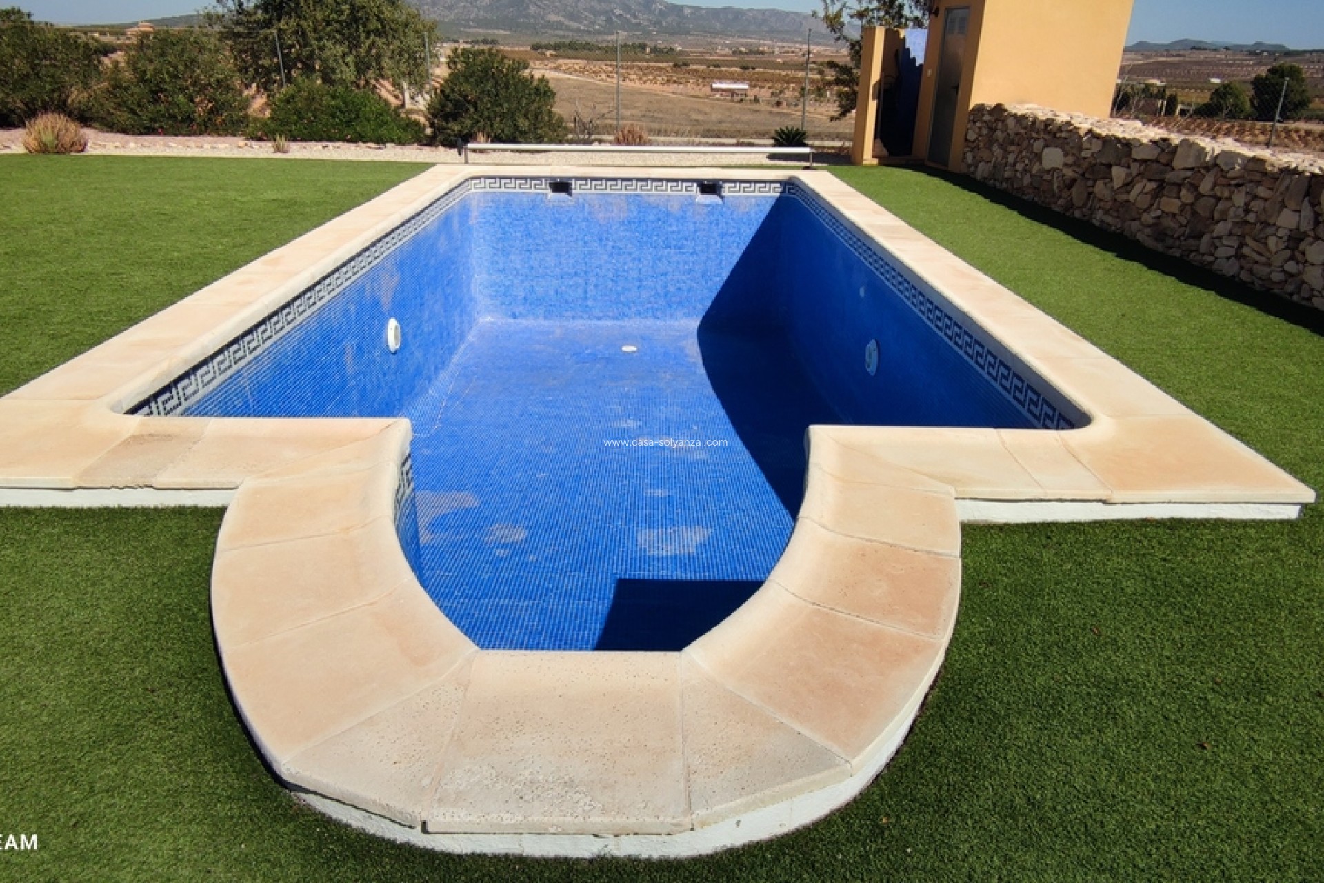 Resale - Villa - Pinoso