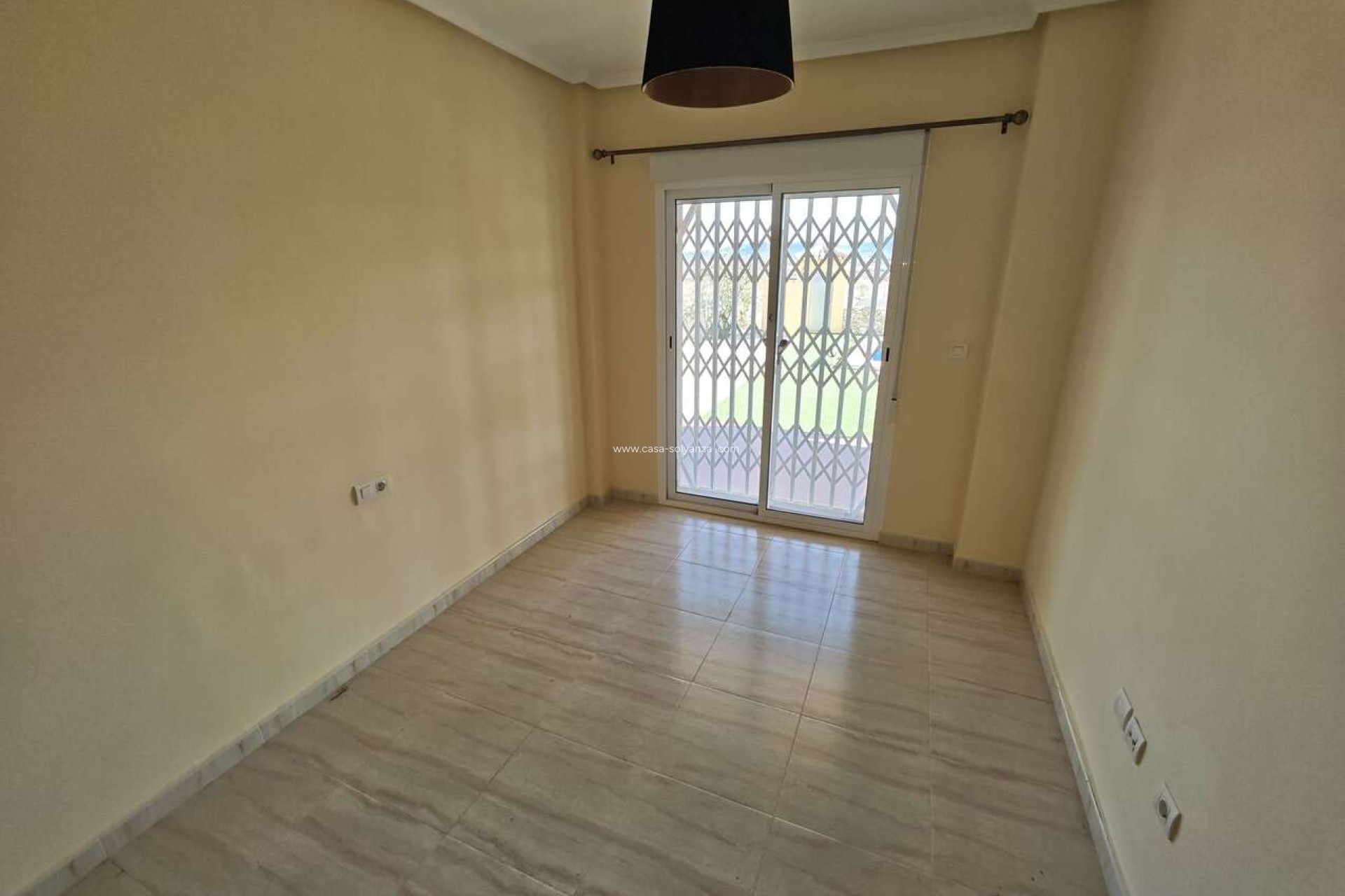 Resale - Villa - Pinoso