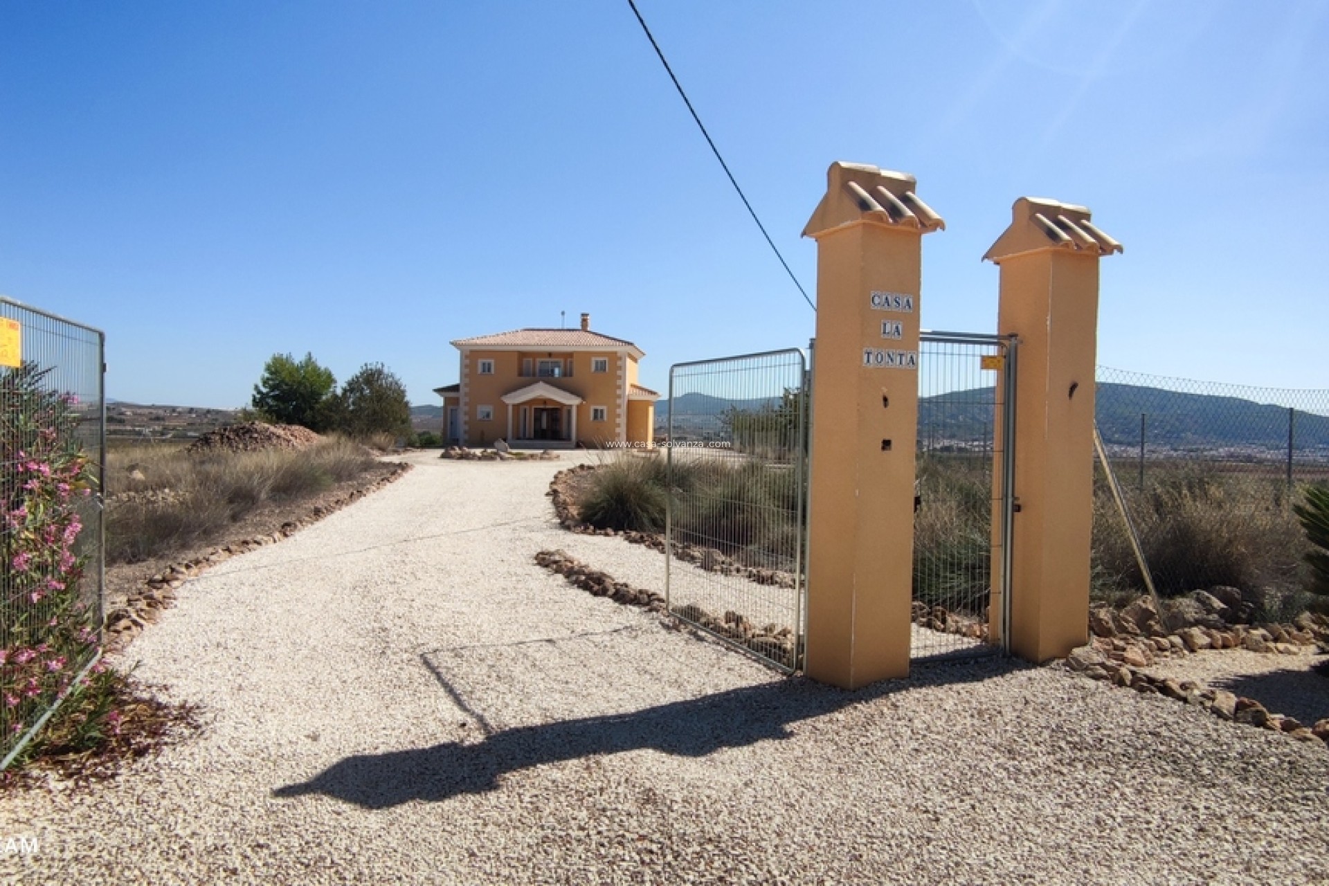 Resale - Villa - Pinoso