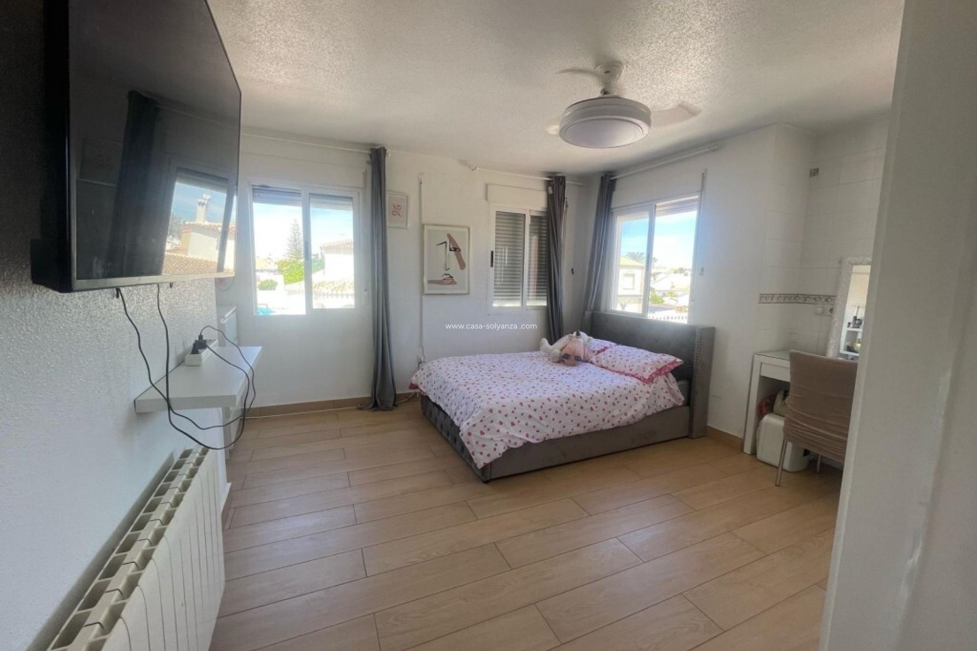 Resale - Villa - Playa Flamenca - Costa Blanca