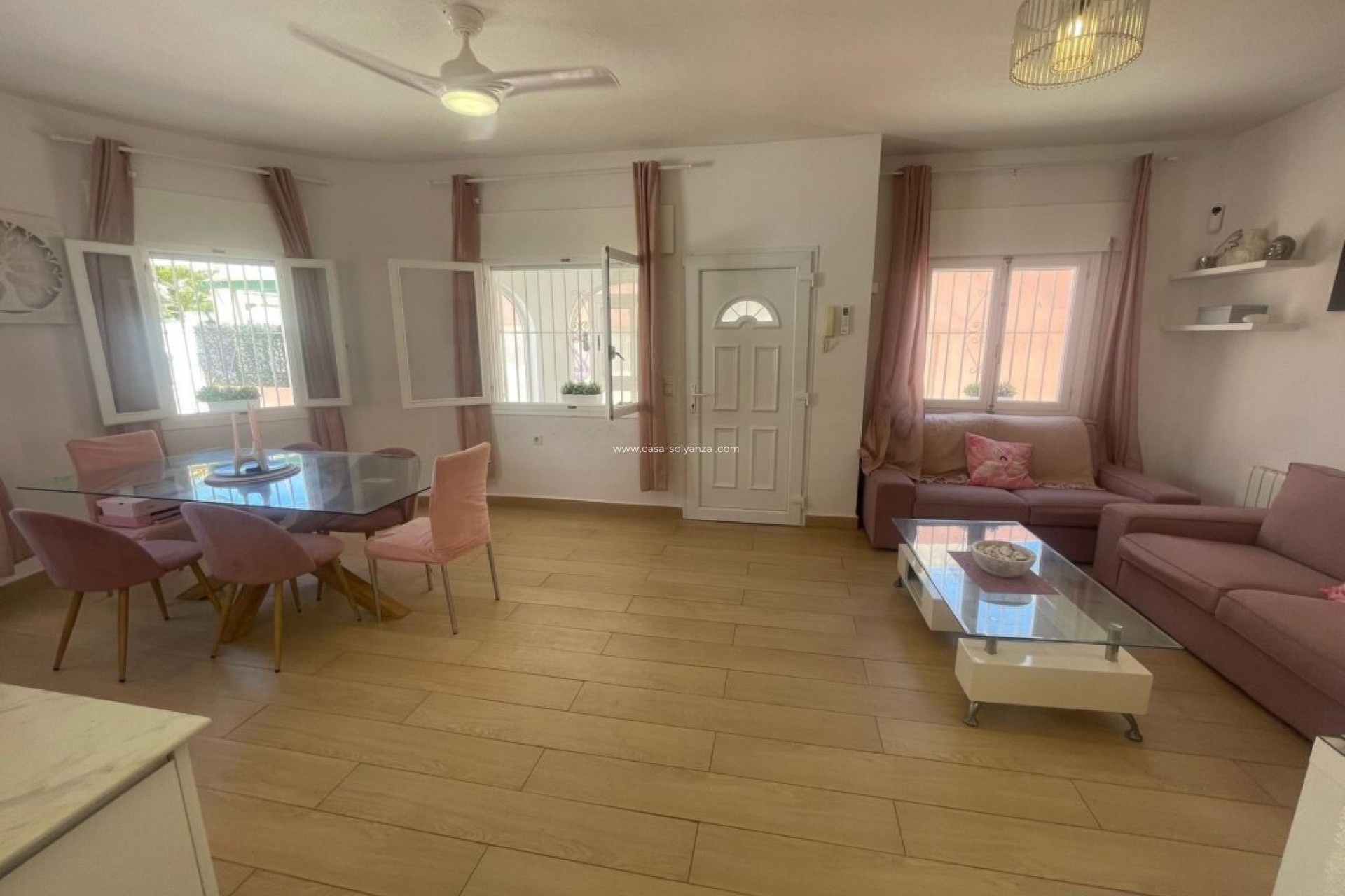 Resale - Villa - Playa Flamenca - Costa Blanca