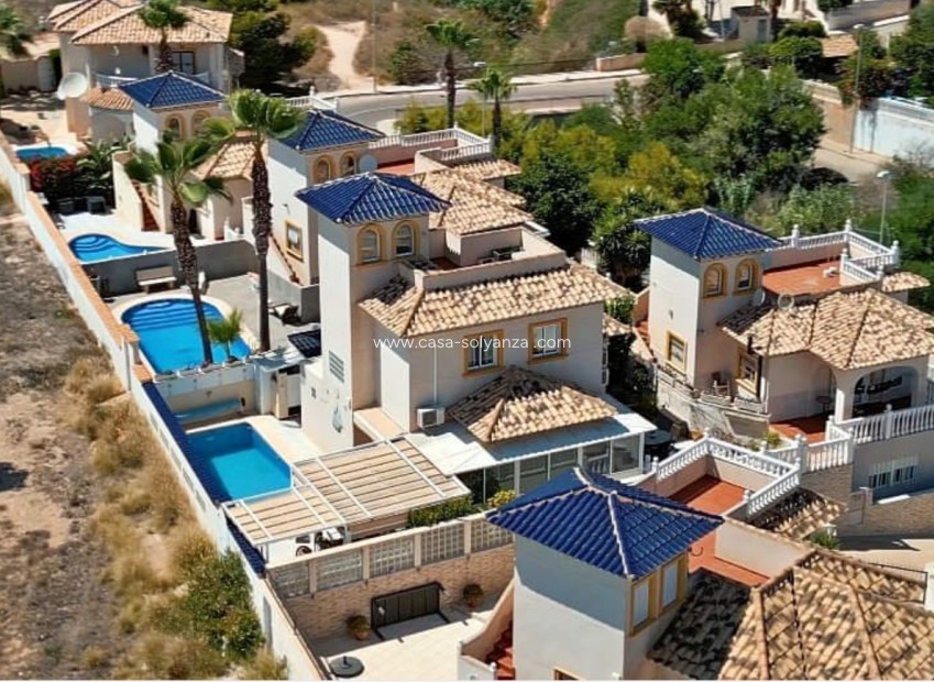 Resale - Villa - Playa Flamenca - Costa Blanca