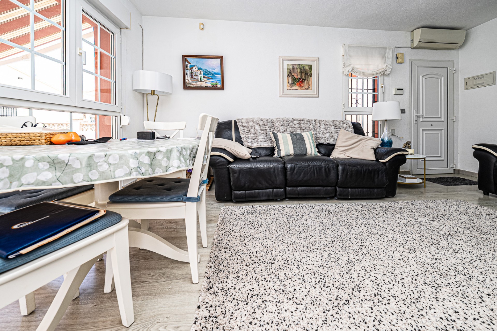 Resale - Villa - Playa Flamenca - Montilla