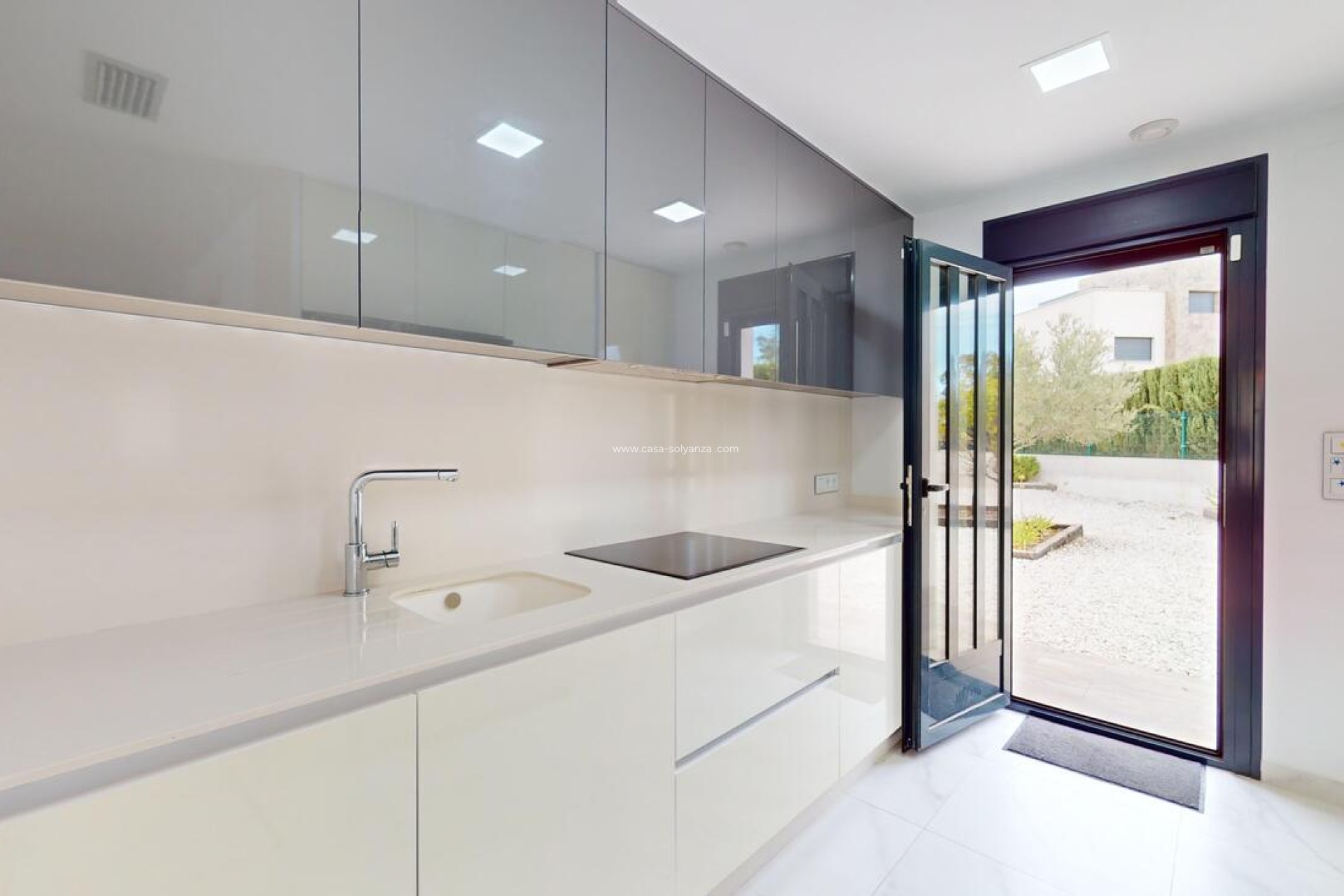 Resale - Villa - Playa Honda - Costa Calida