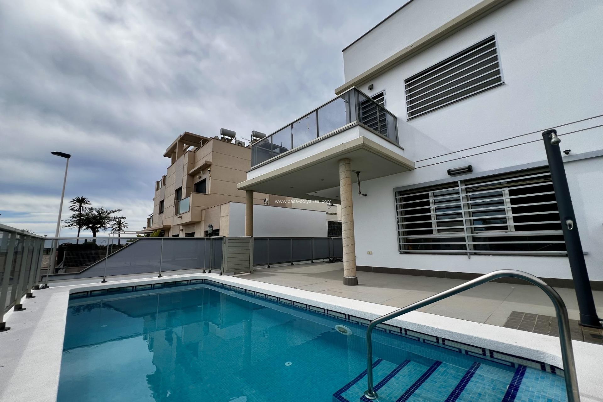 Resale - Villa - Puerto de Mazarron - El Alamillo