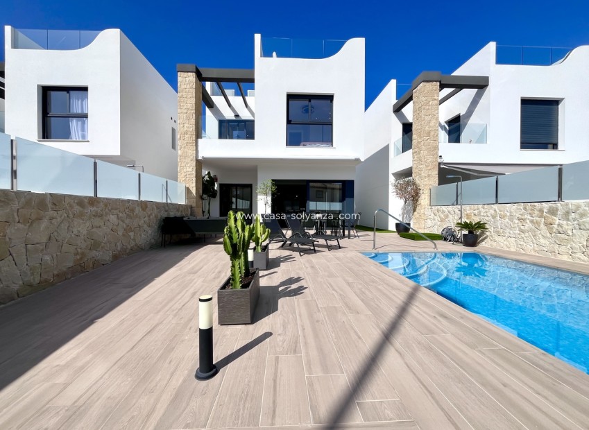 Resale - Villa - Punta Prima - Costa Blanca
