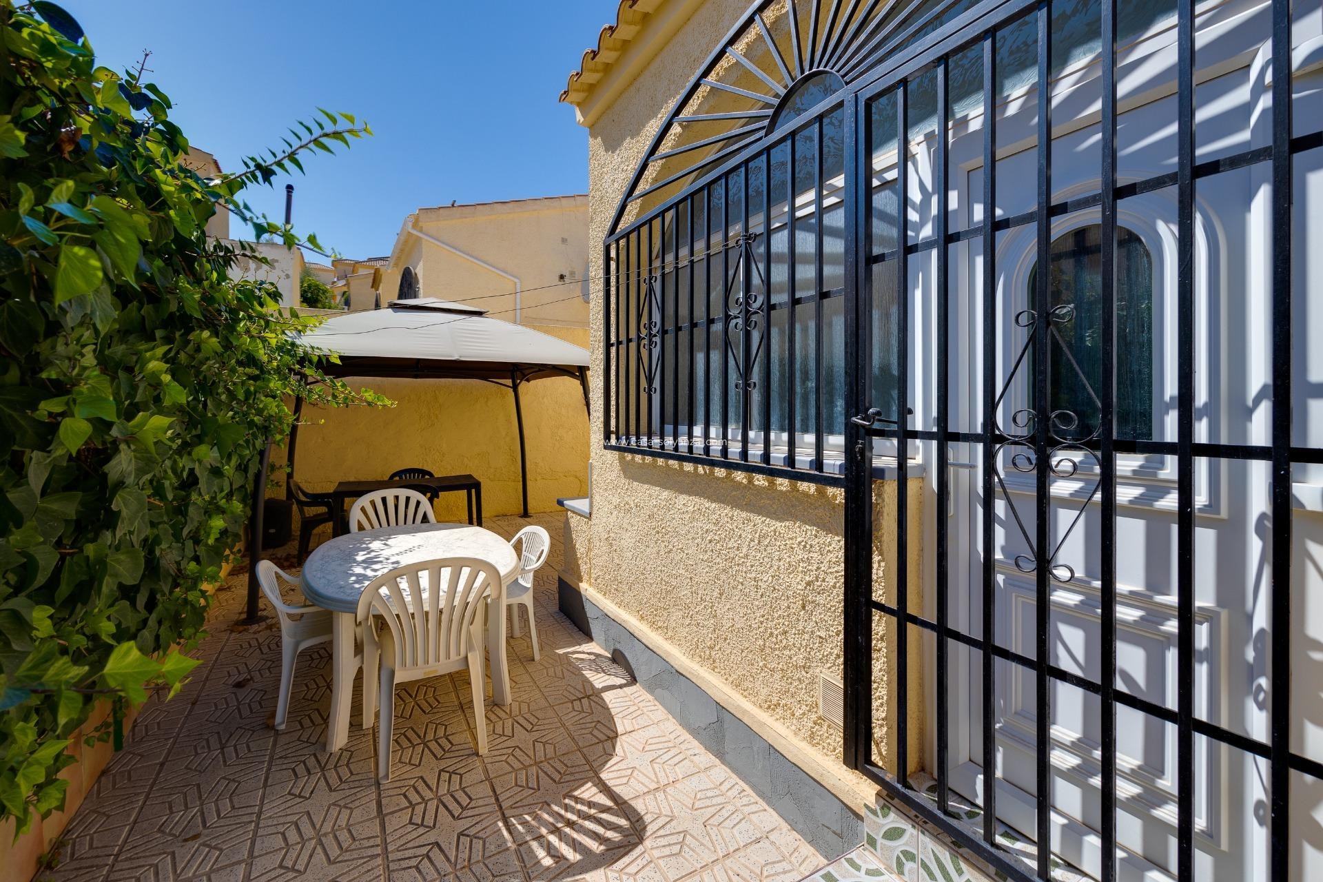 Resale - Villa - San Fulgencio - La Marina