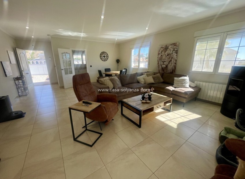 Resale - Villa - San Fulgencio - Urbanisation la Marina