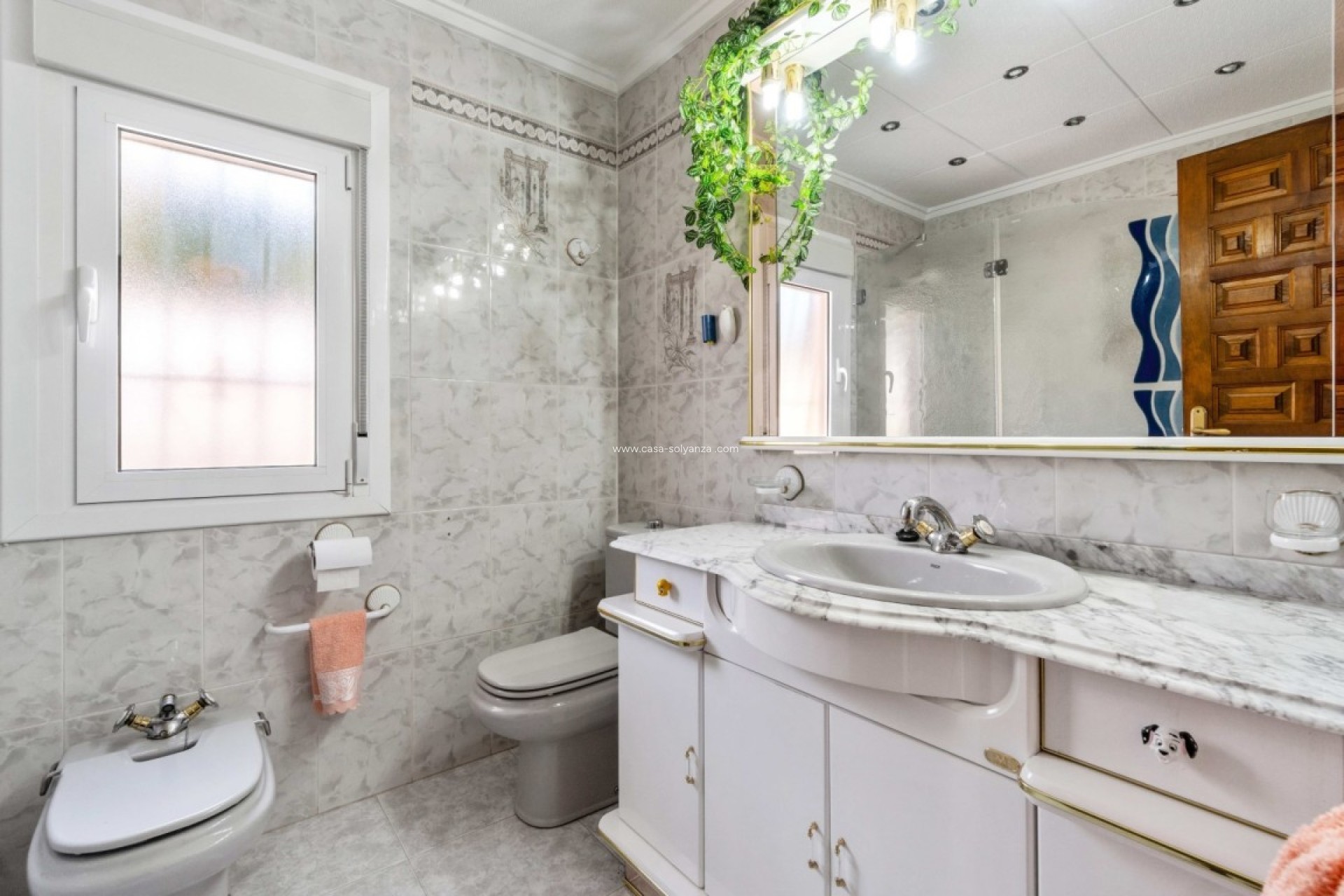 Resale - Villa - San Luis - Inland