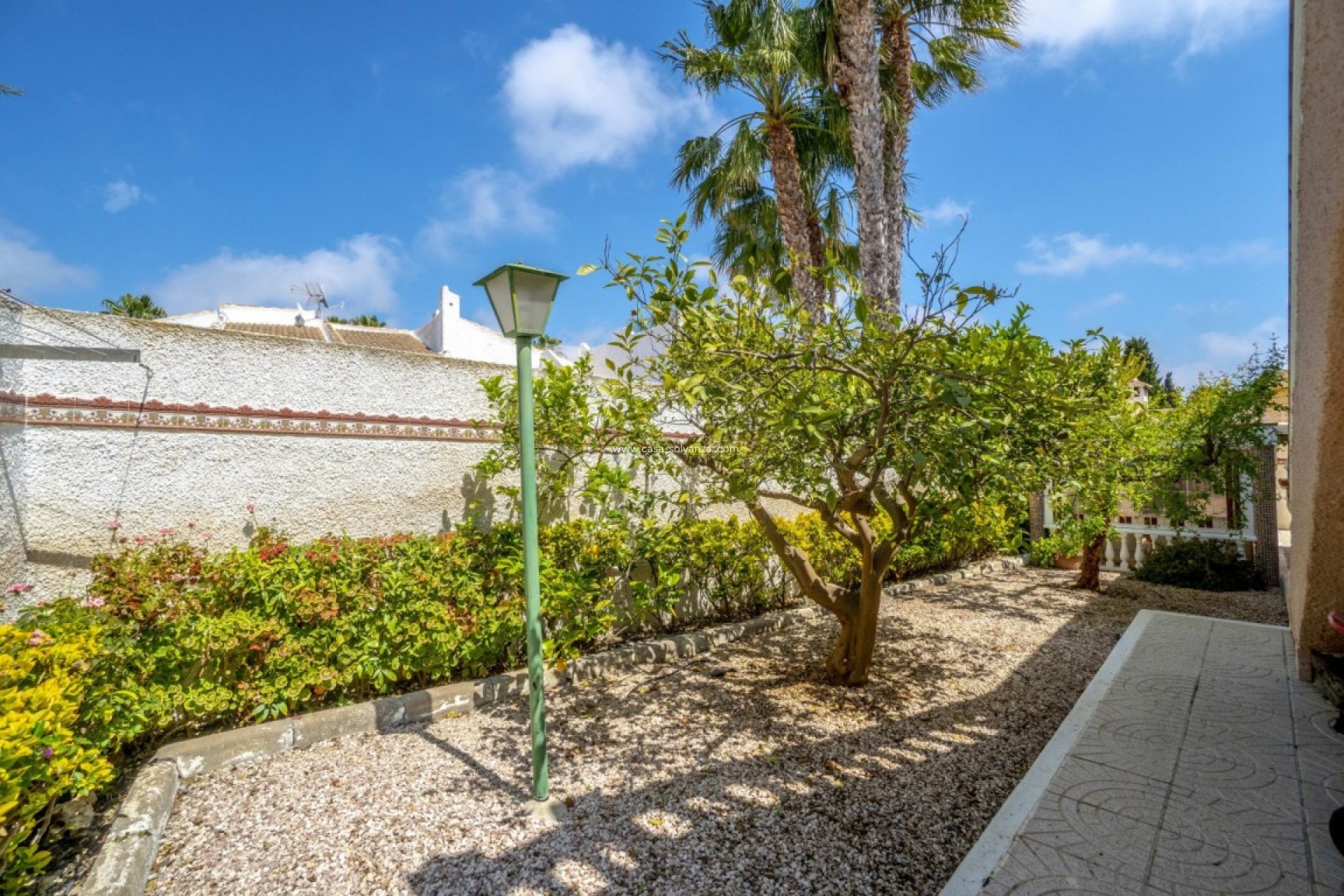 Resale - Villa - San Luis - Inland