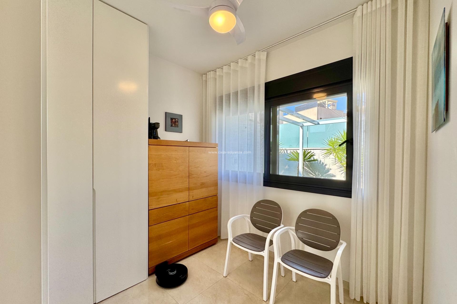 Resale - Villa - San Miguel de Salinas - Bellavista