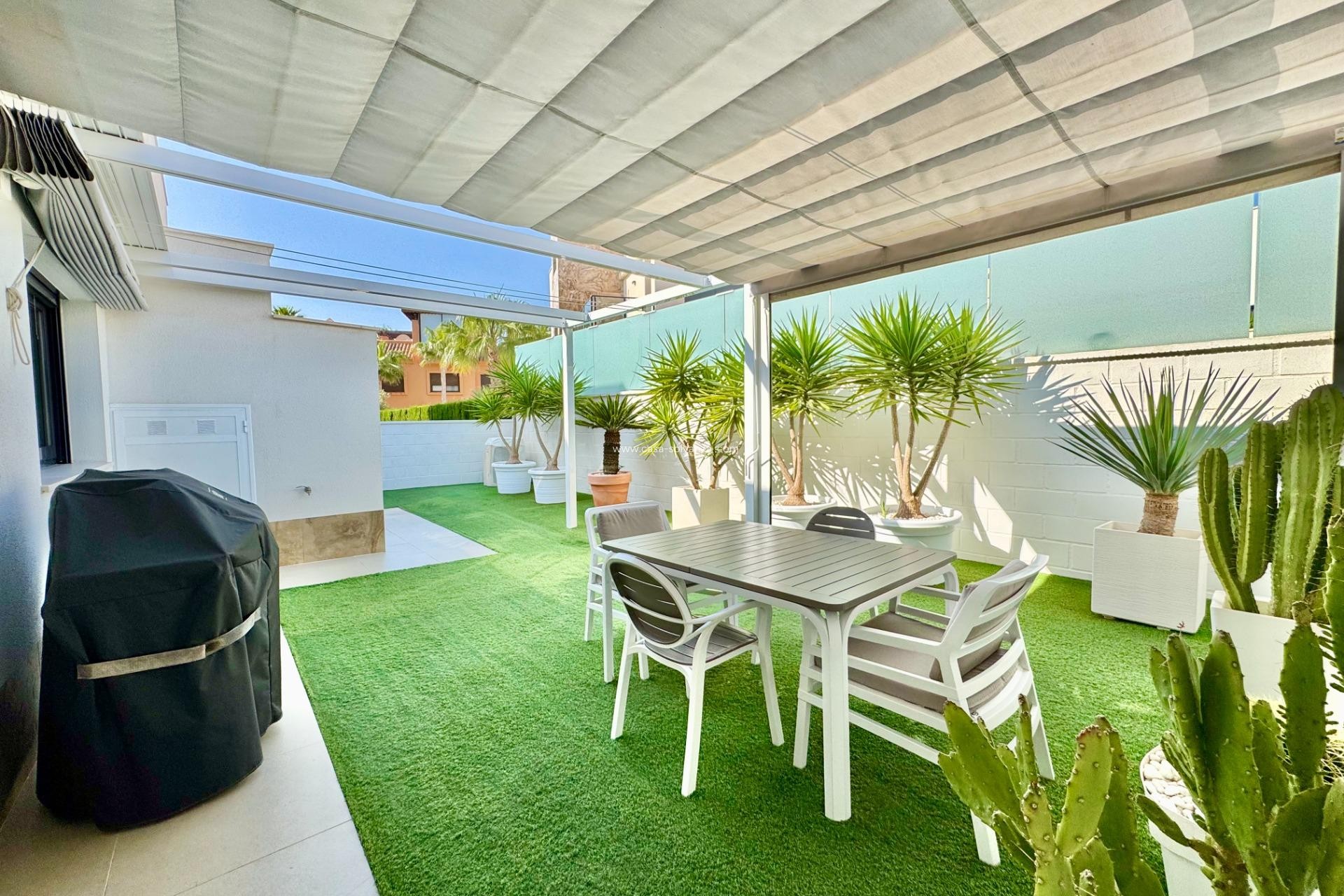 Resale - Villa - San Miguel de Salinas - Bellavista