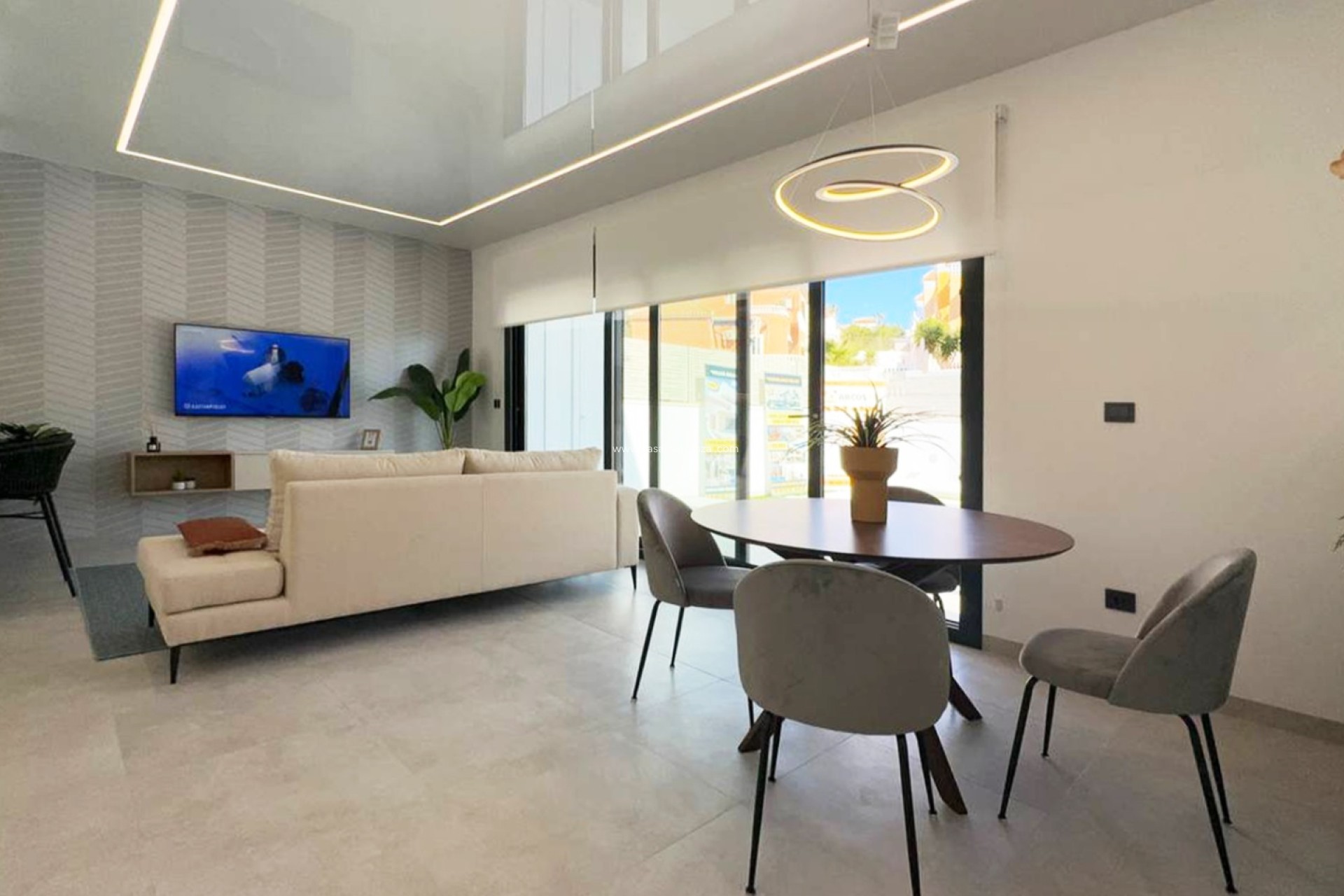 Resale - Villa - San Miguel de Salinas - Blue Lagoon