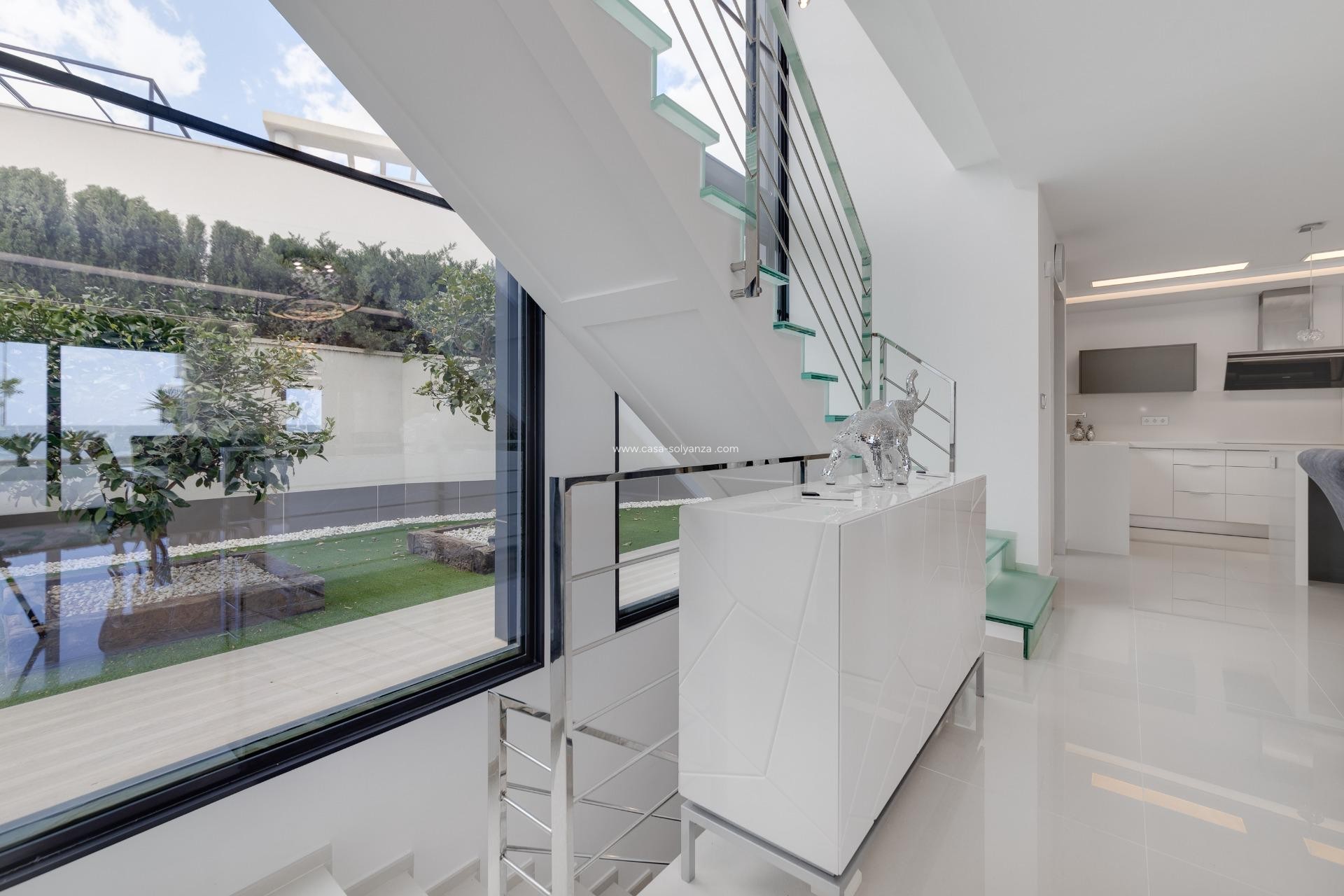 Resale - Villa - San Miguel de Salinas - Cerro del Sol