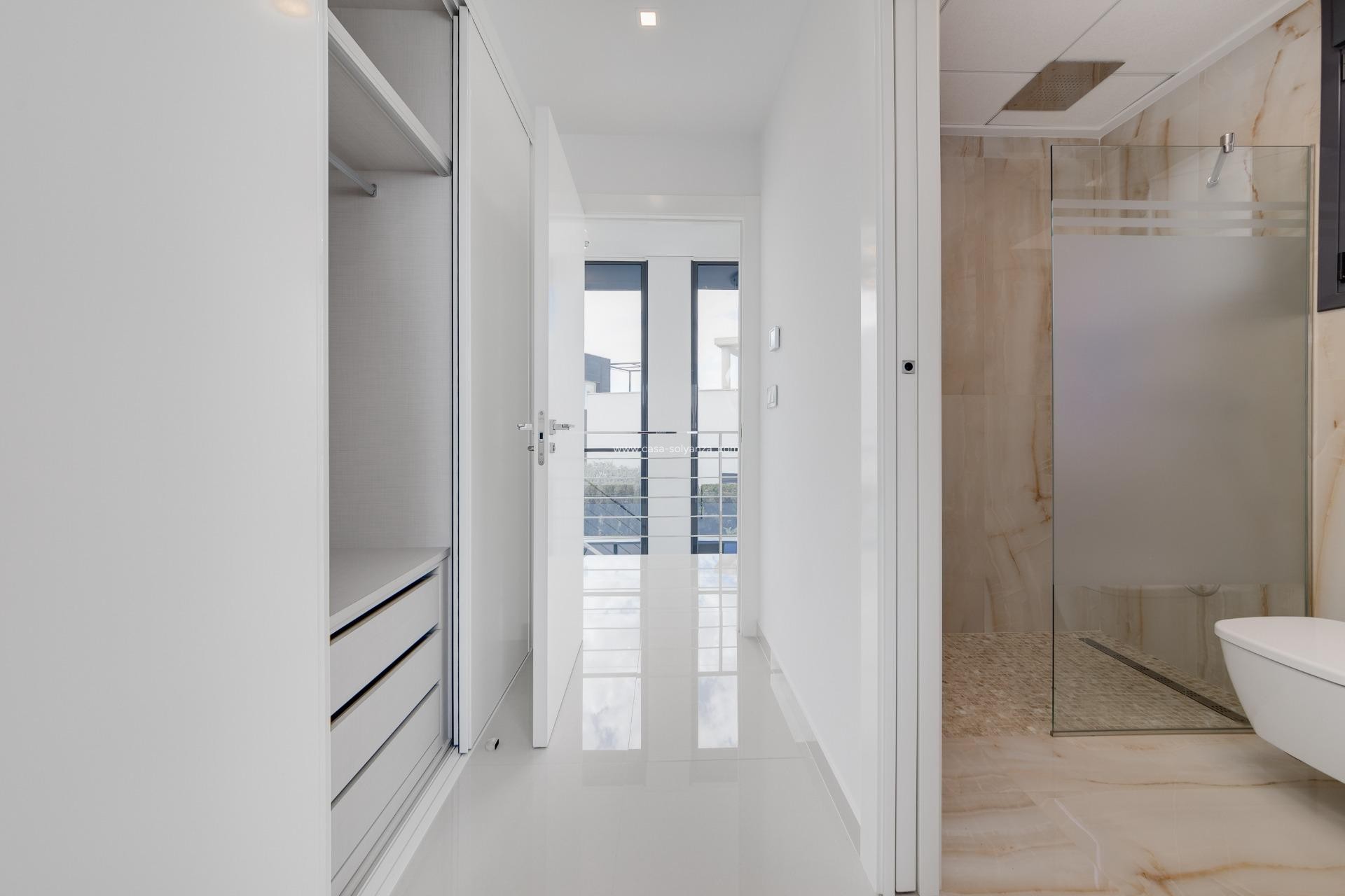 Resale - Villa - San Miguel de Salinas - Cerro del Sol