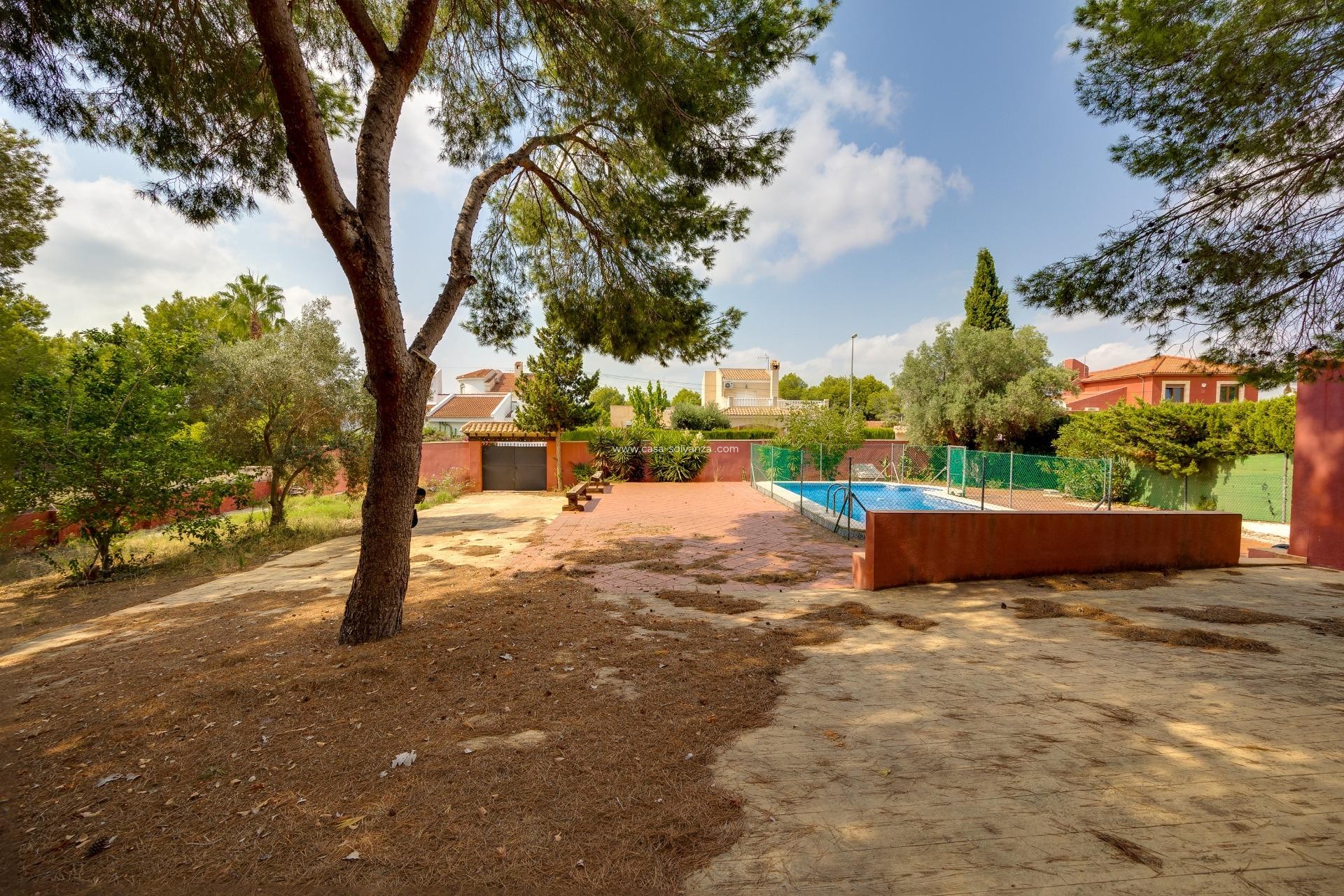 Resale - Villa - San Miguel de Salinas - Ciudad de las comunicaciones