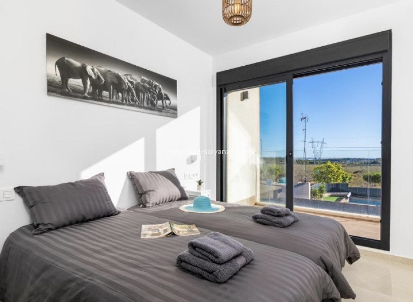 Resale - Villa - San Miguel de Salinas - Inland