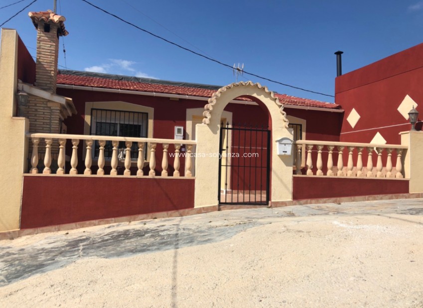 Resale - Villa - San Miguel de Salinas - Inland