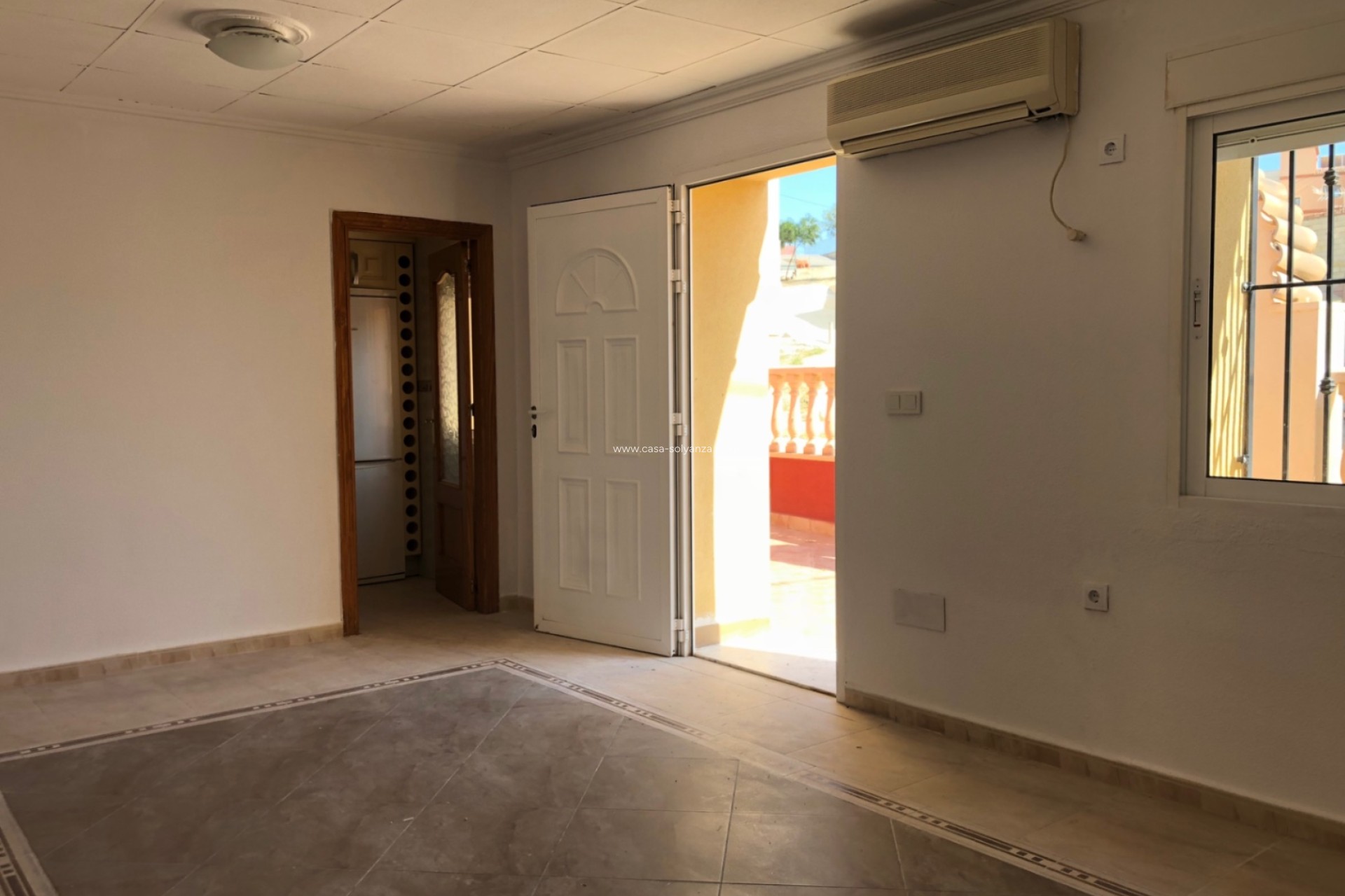 Resale - Villa - San Miguel de Salinas - Inland