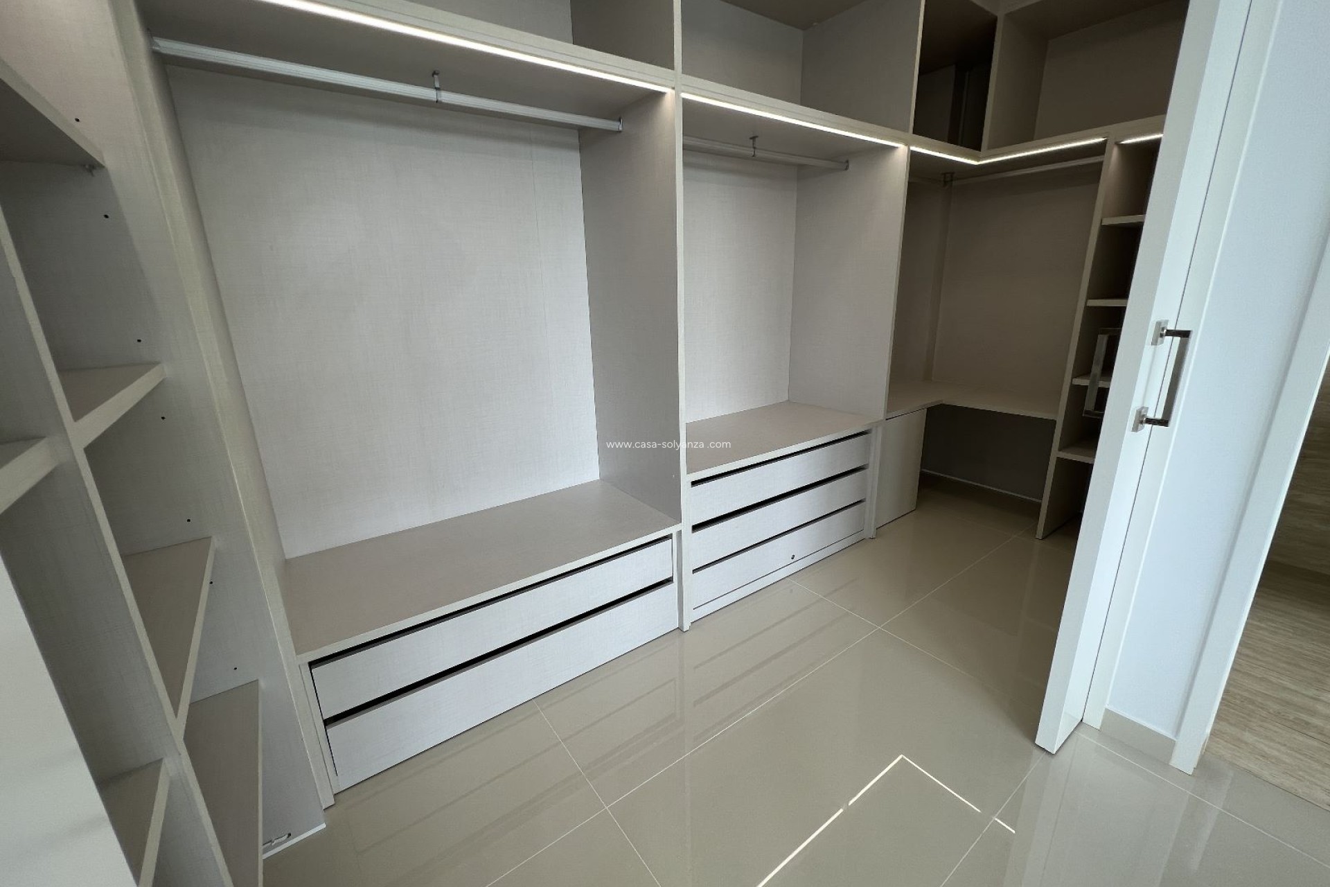 Resale - Villa - San Miguel de Salinas - Inland