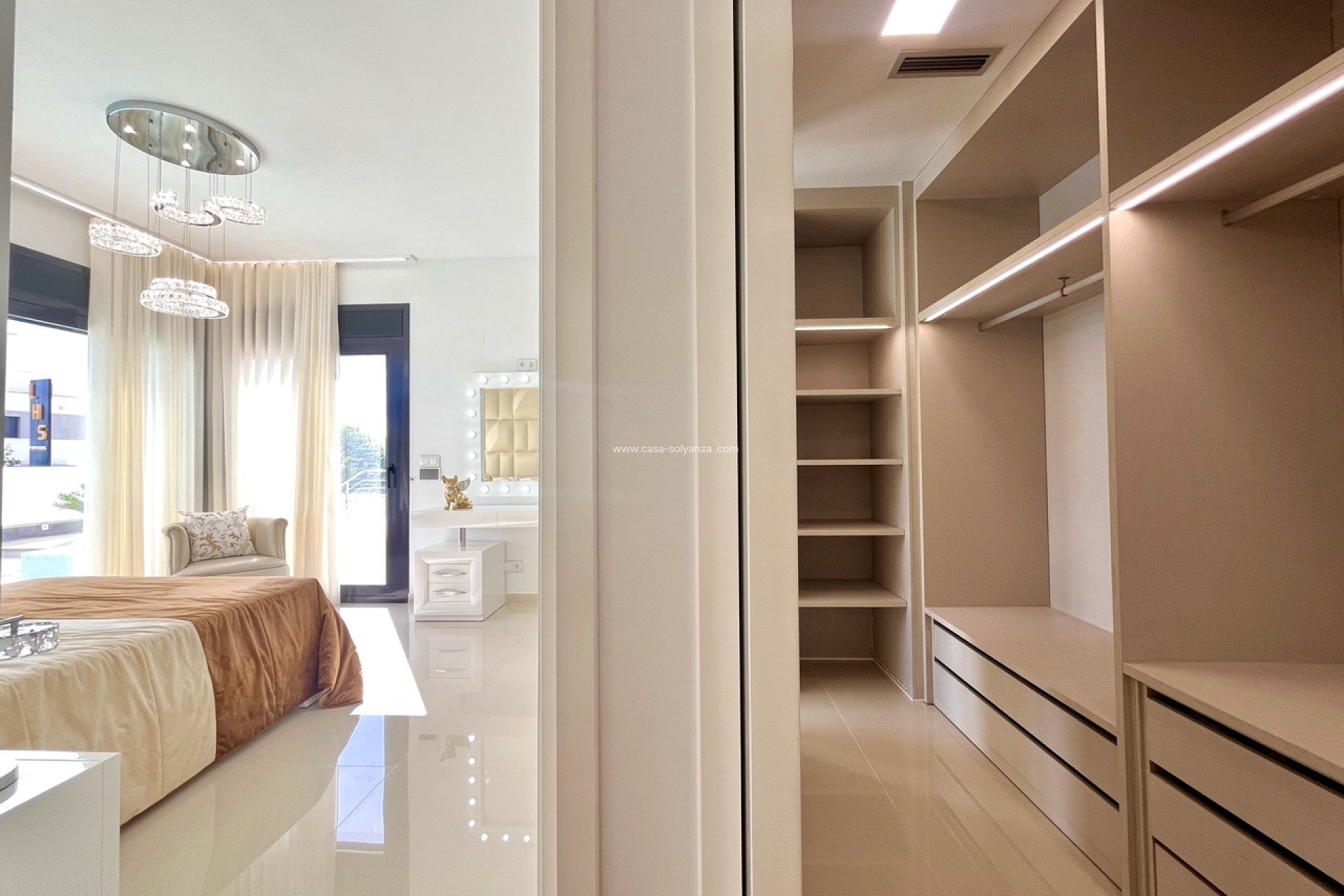 Resale - Villa - San Miguel de Salinas - Inland