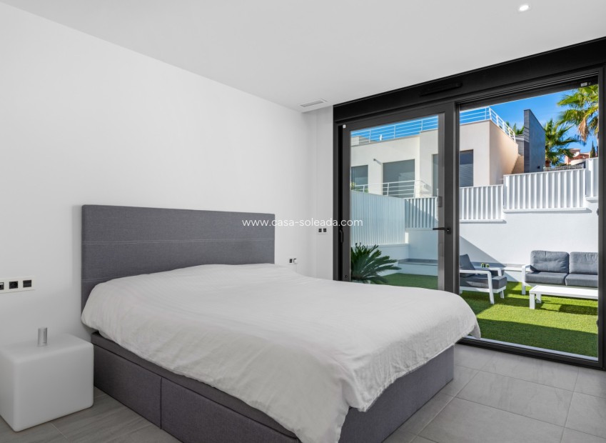 Resale - Villa - San Miguel de Salinas - Inland