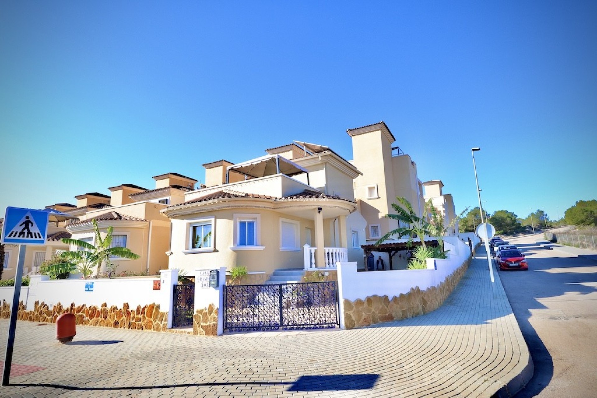 Resale - Villa - San Miguel de Salinas - Inland