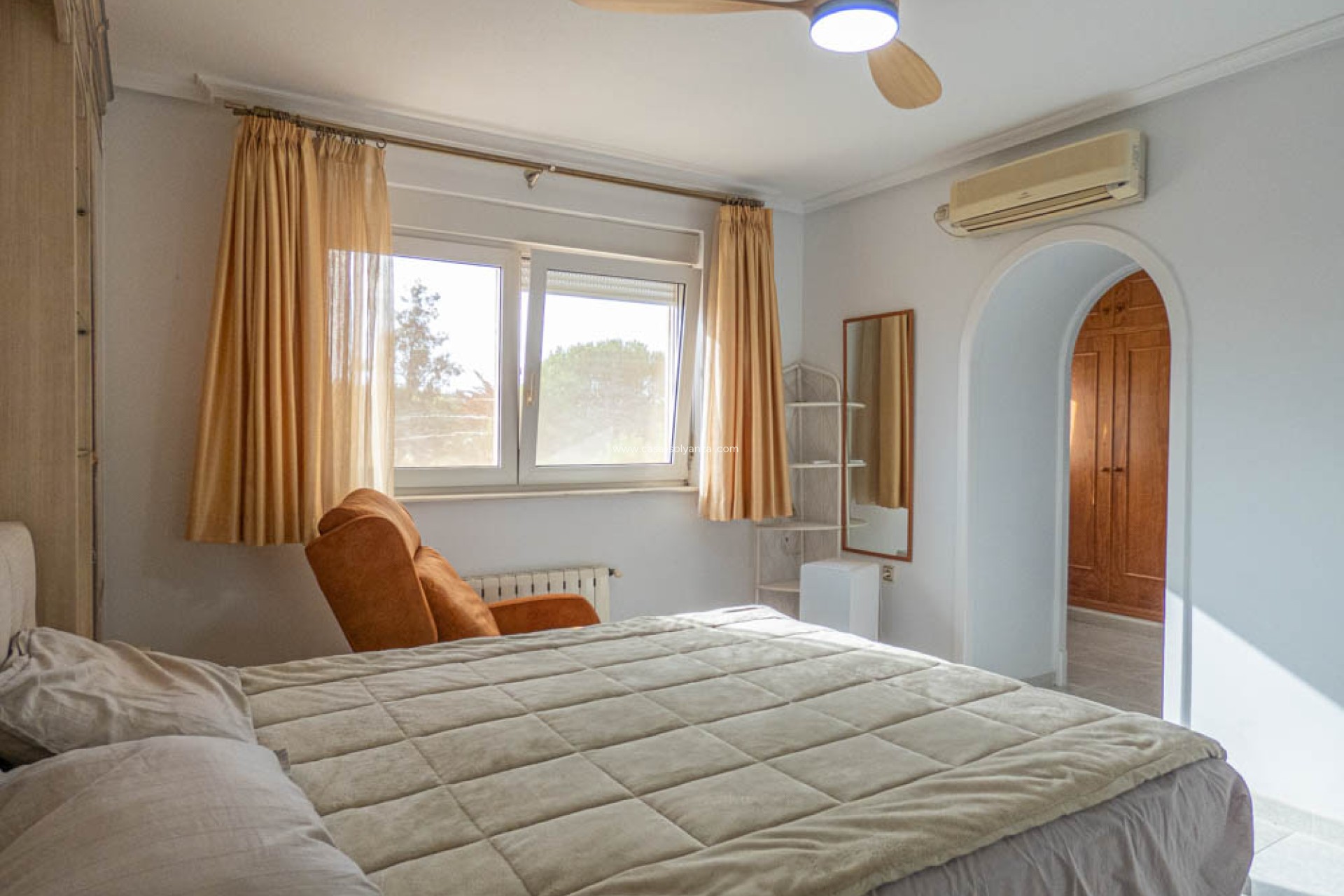 Resale - Villa - San Miguel de Salinas - Inland