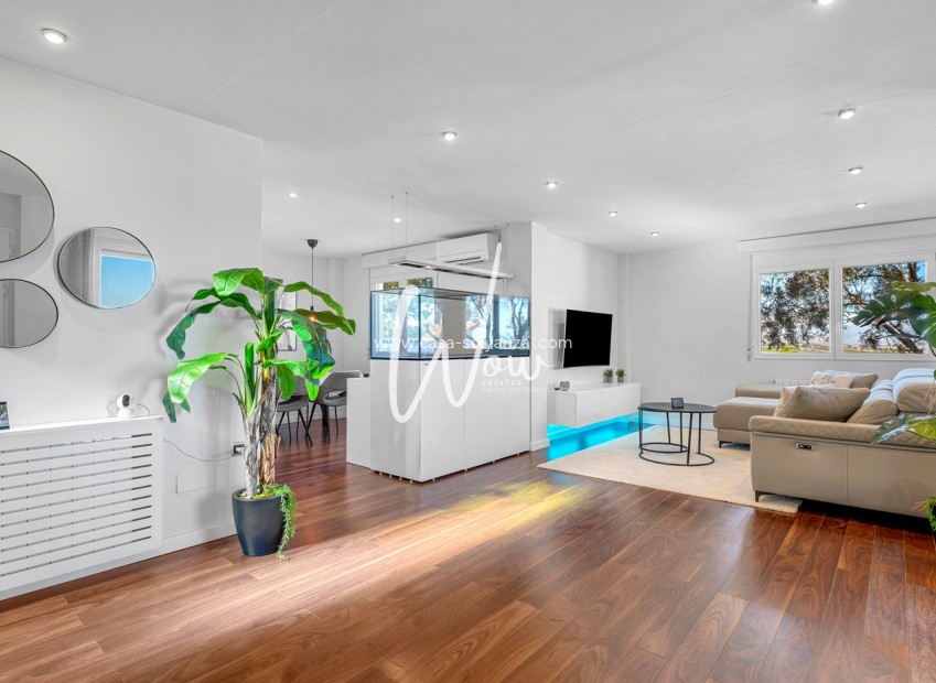 Resale - Villa - San Miguel de Salinas - Inland