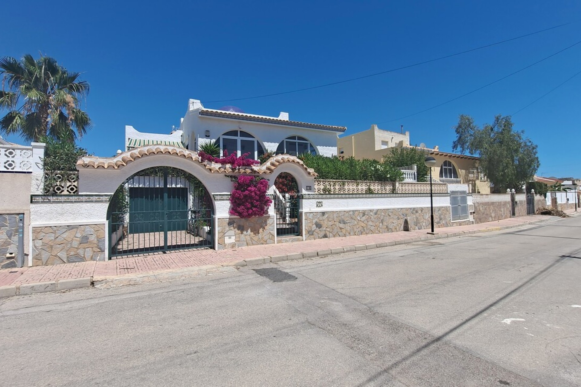 Resale - Villa - San Miguel de Salinas - Inland
