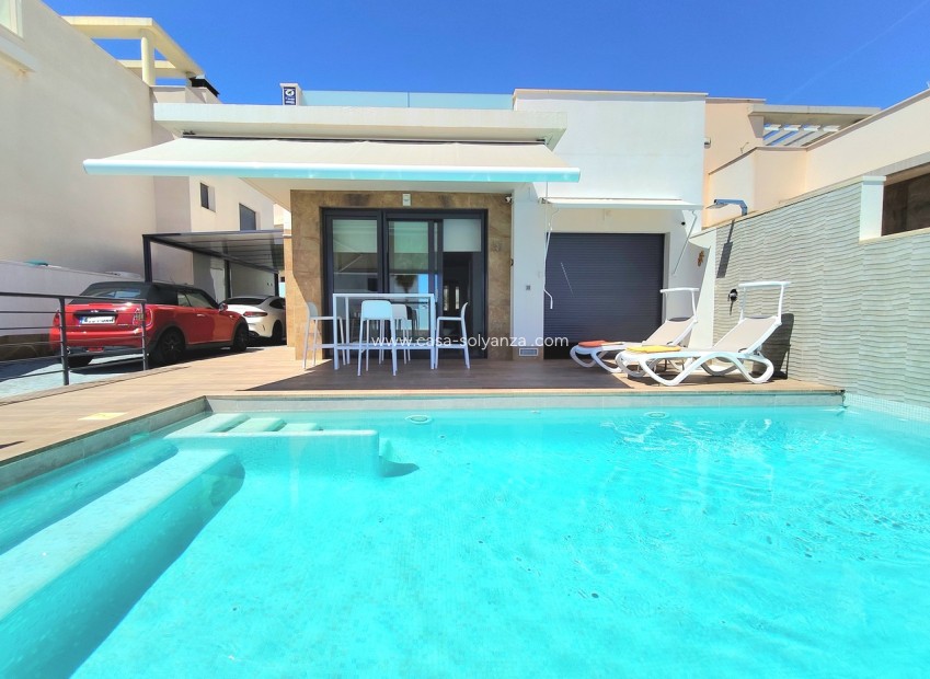 Resale - Villa - San Miguel de Salinas - Inland