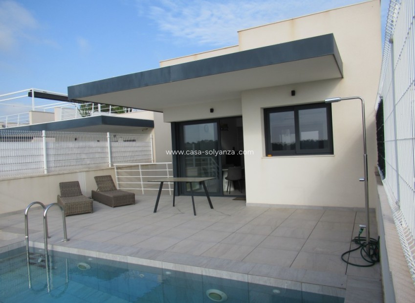 Resale - Villa - San Miguel de Salinas - Inland