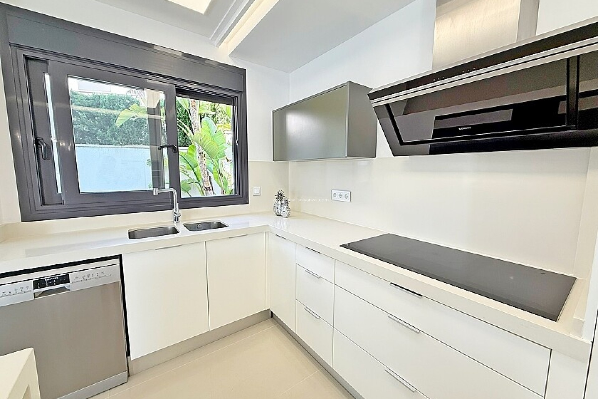 Resale - Villa - San Miguel de Salinas - Mirador De San Miguel