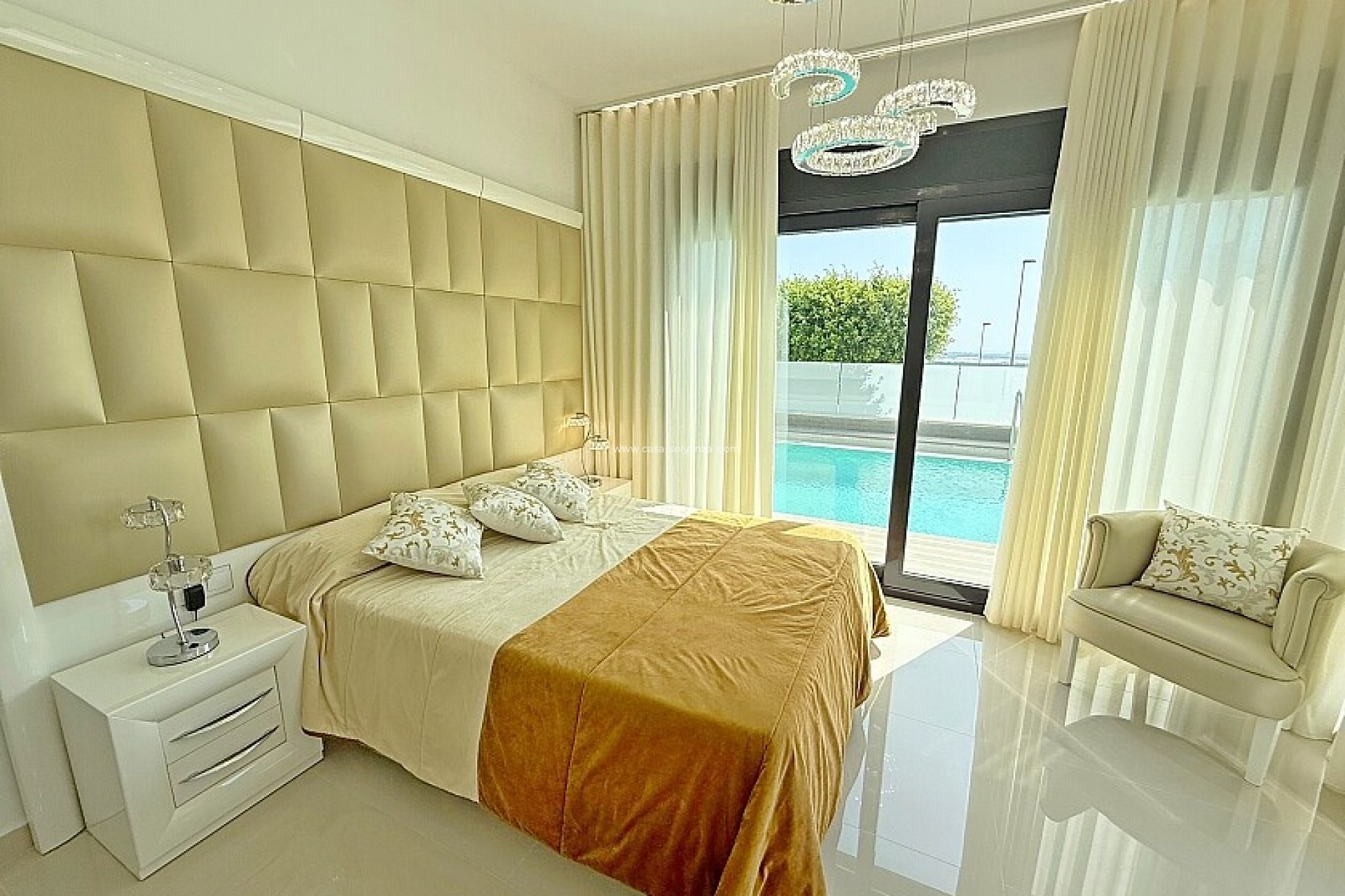 Resale - Villa - San Miguel de Salinas - Mirador De San Miguel