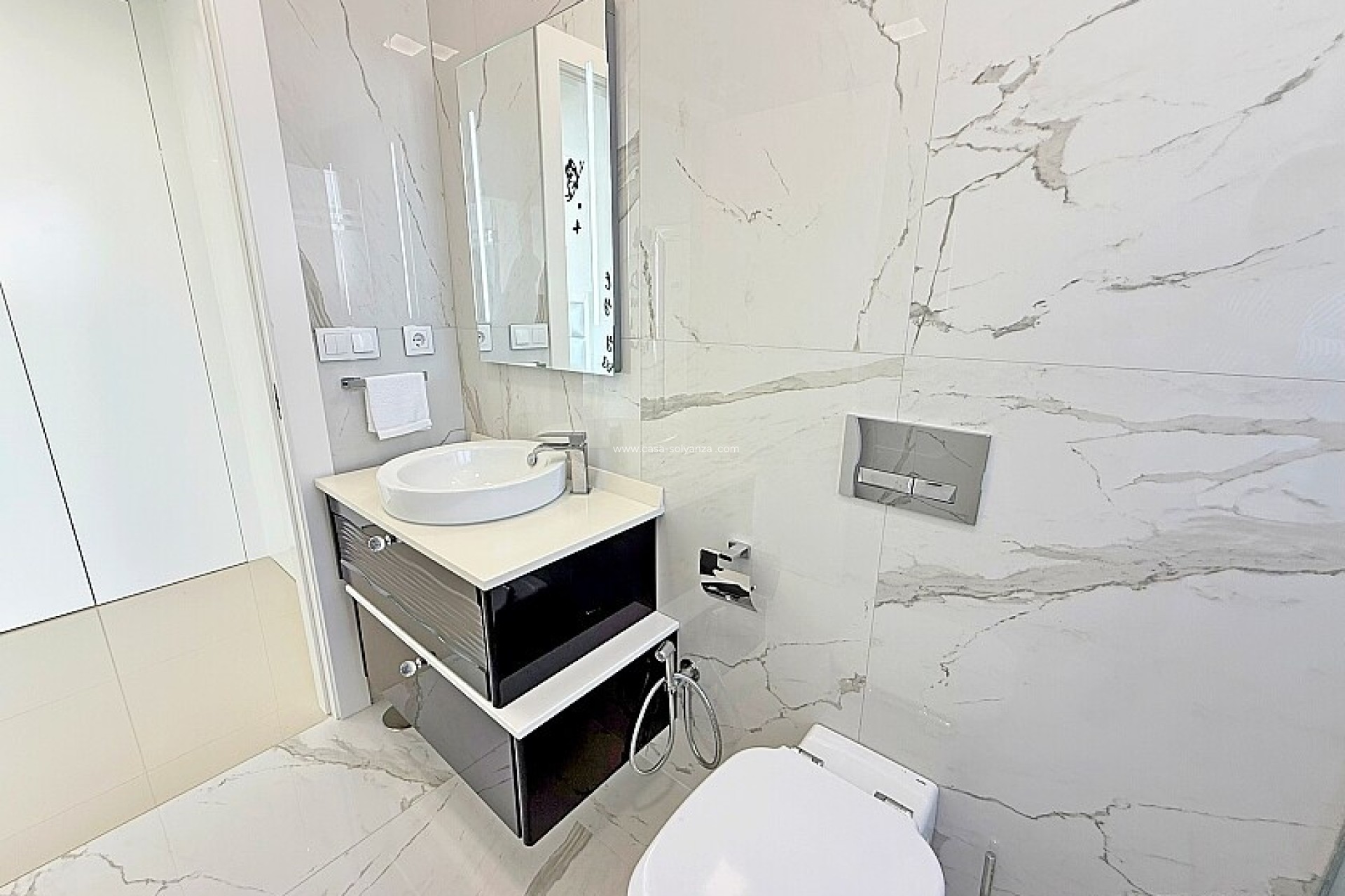 Resale - Villa - San Miguel de Salinas - Mirador De San Miguel