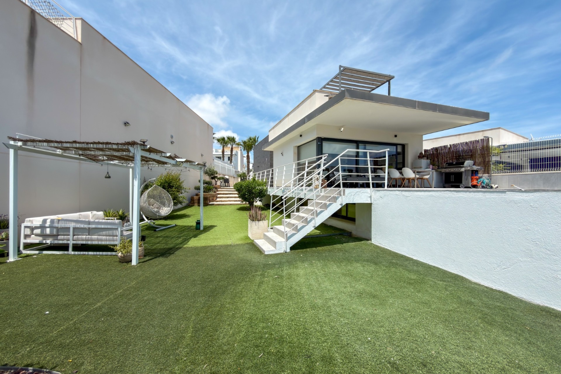 Resale - Villa - San Miguel de Salinas - Mirador De San Miguel