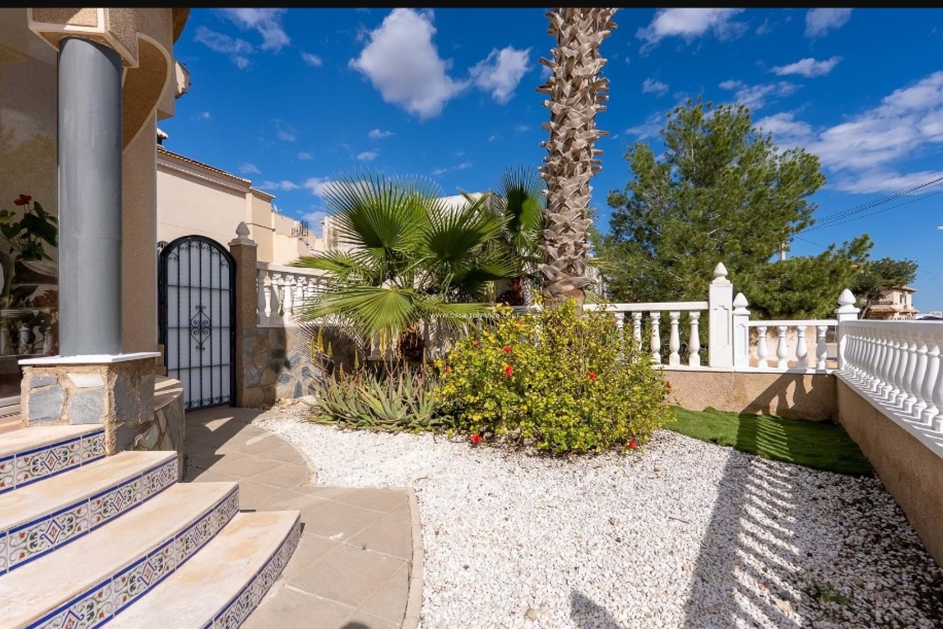 Resale - Villa - San Miguel de Salinas