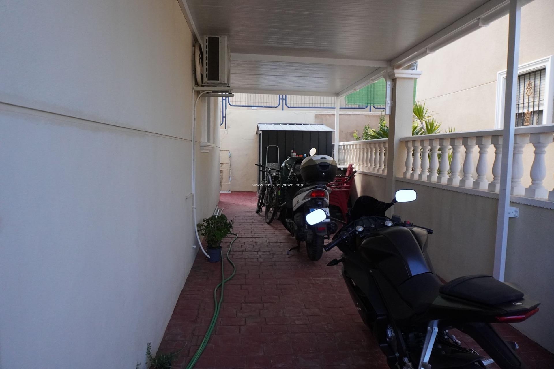 Resale - Villa - San Miguel de Salinas