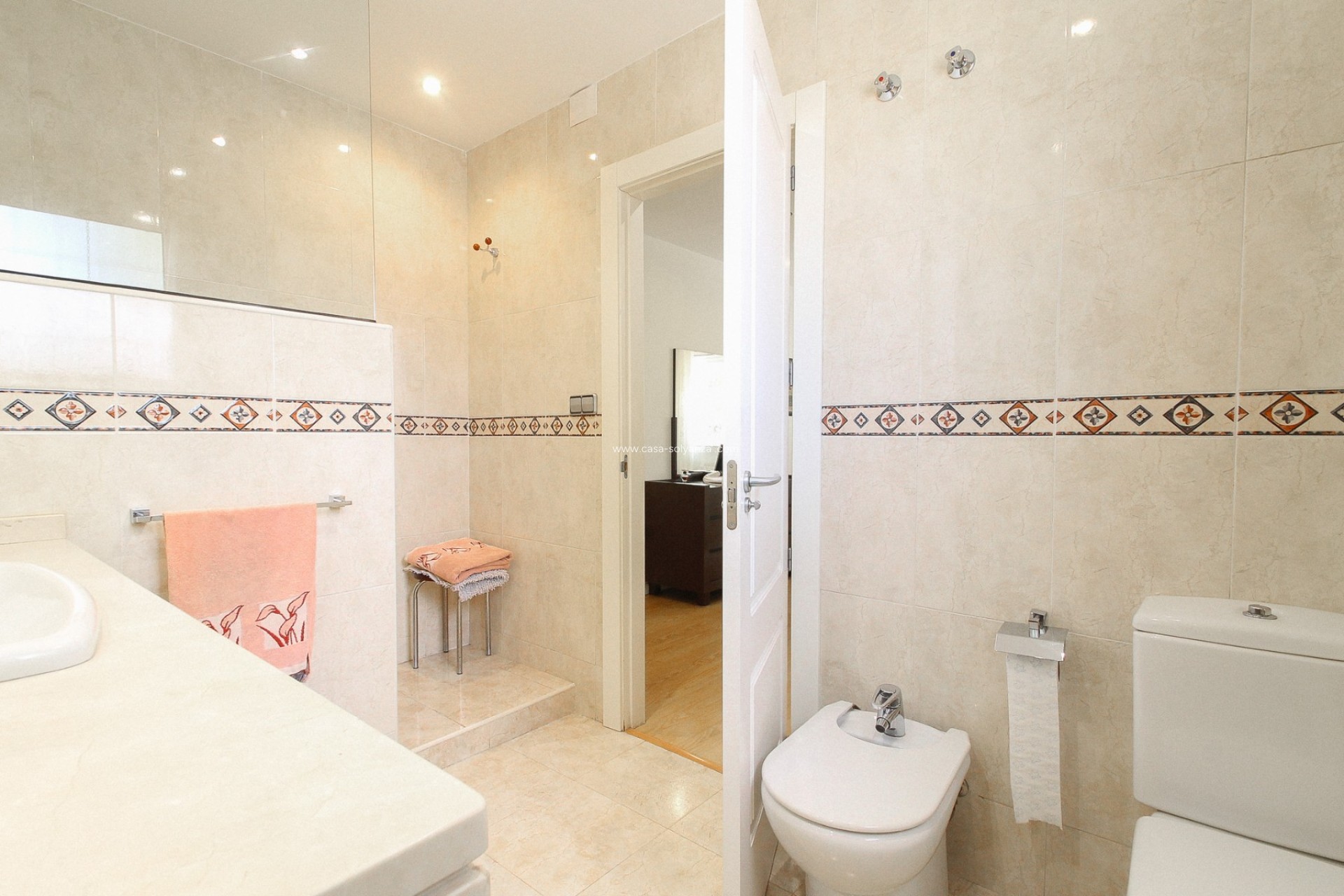 Resale - Villa - San Vicente del Raspeig - Inland