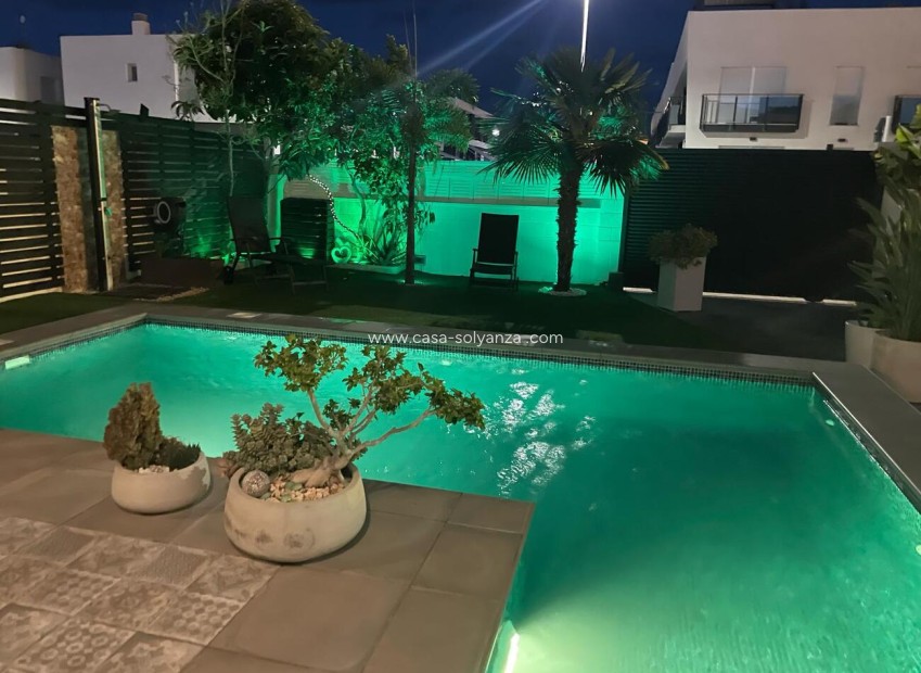 Resale - Villa - Santa Pola - Gran Alacant