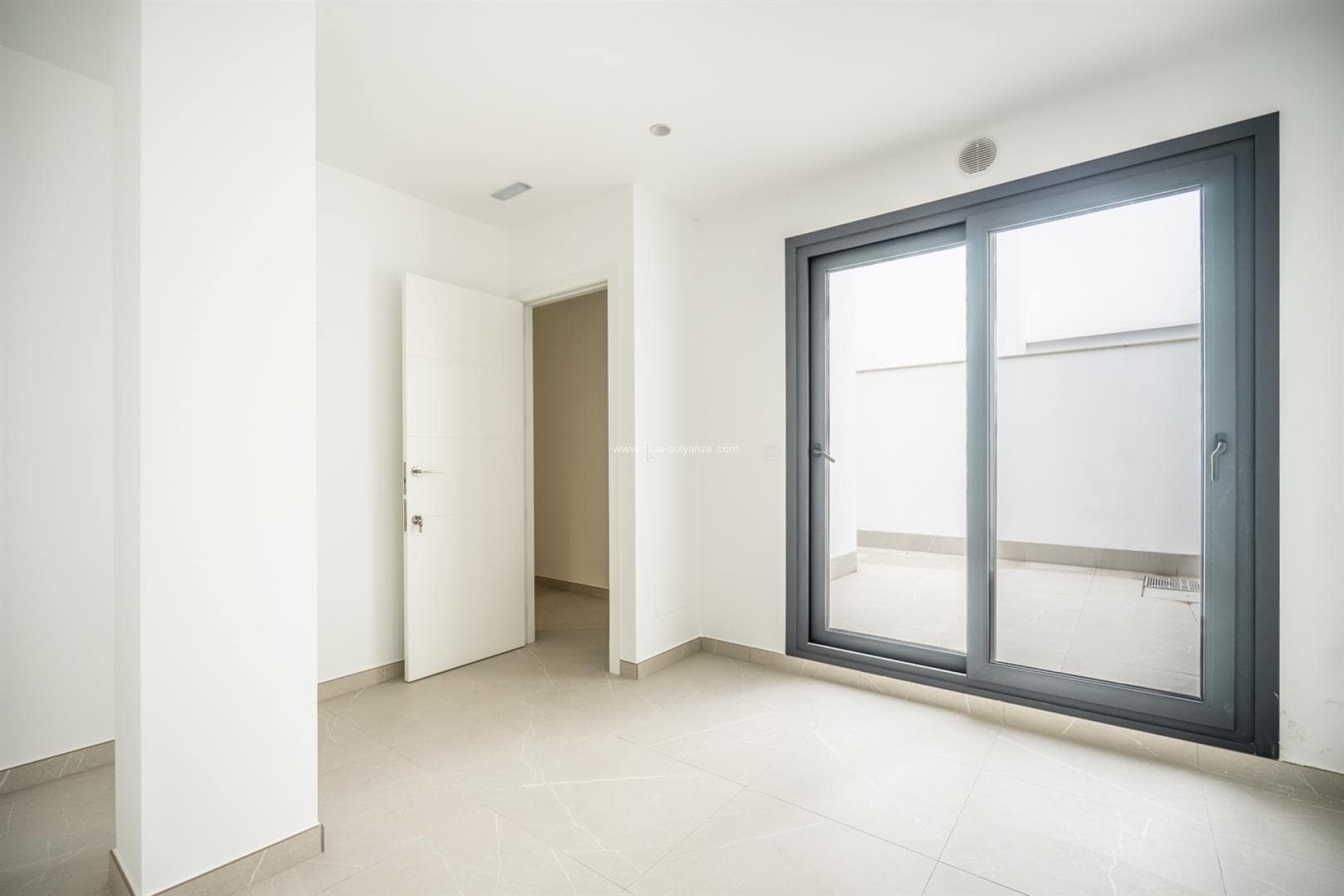 Resale - Villa - Santa Rosalia Resort - Inland