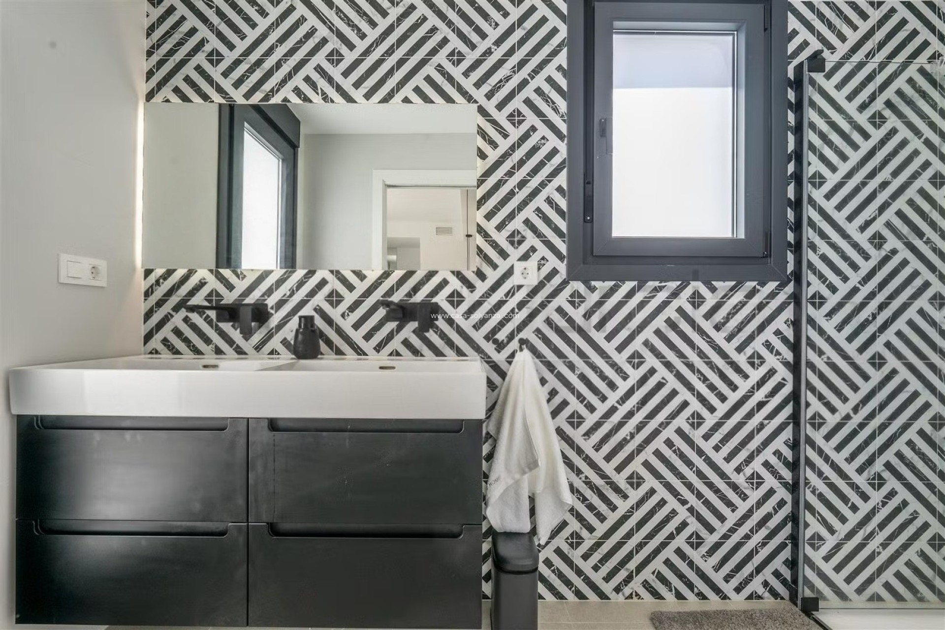 Resale - Villa - Santa Rosalia Resort - Inland