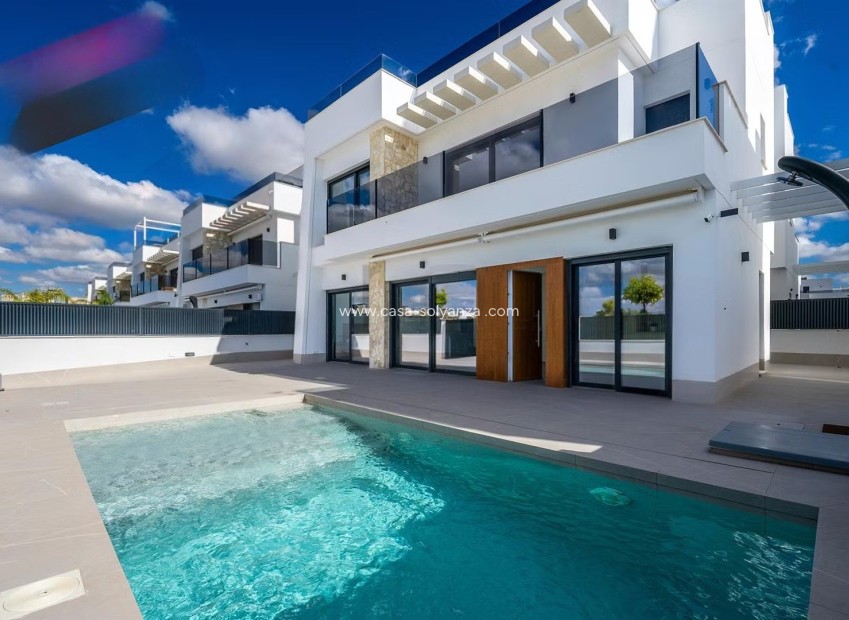 Resale - Villa - Santa Rosalia Resort - Inland